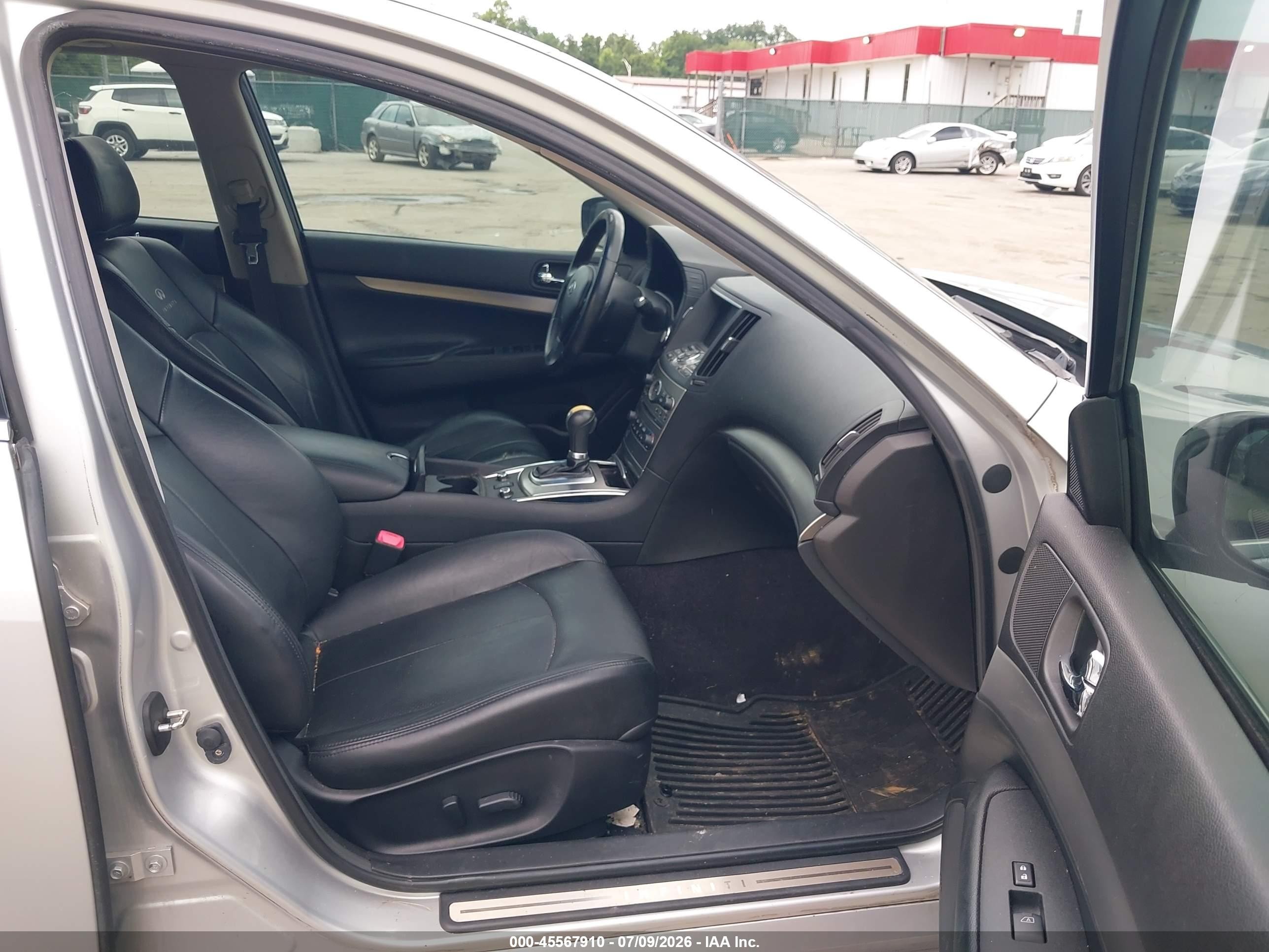 2013 Infiniti G37x Серебряный vin: JN1CV6AR2DM755876