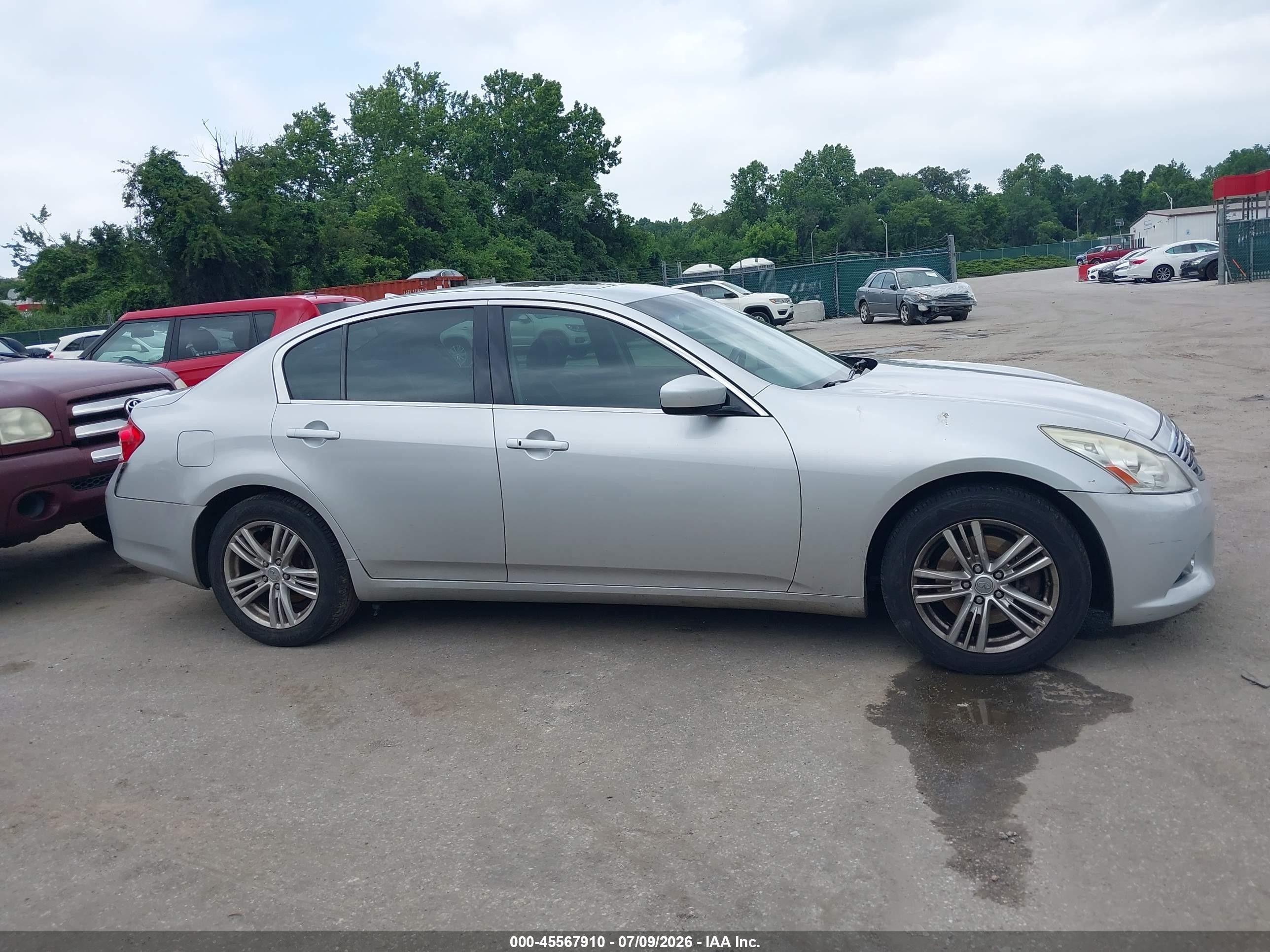 2013 Infiniti G37x Серебряный vin: JN1CV6AR2DM755876