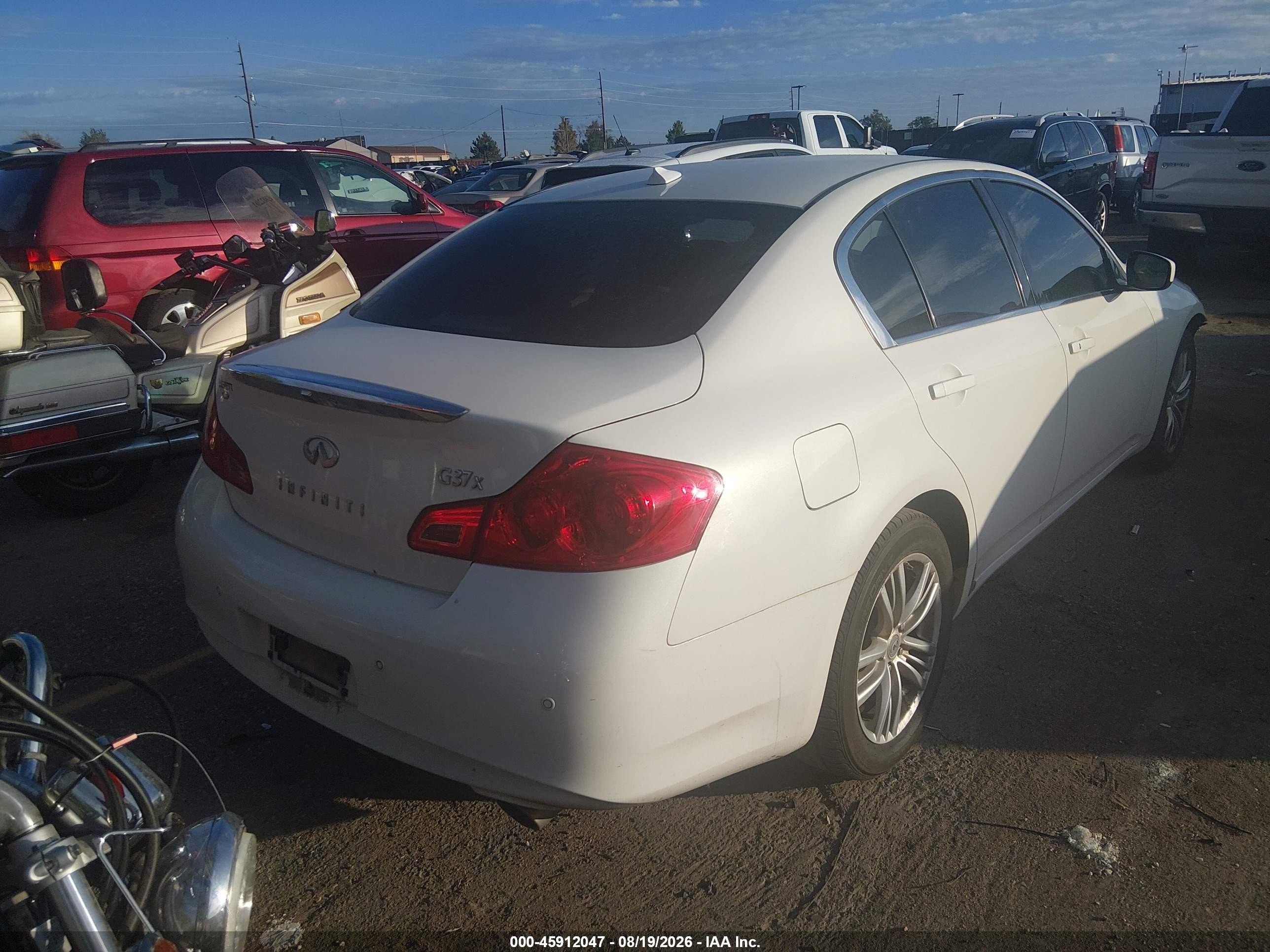 2013 Infiniti G37x White vin: JN1CV6AR2DM756798