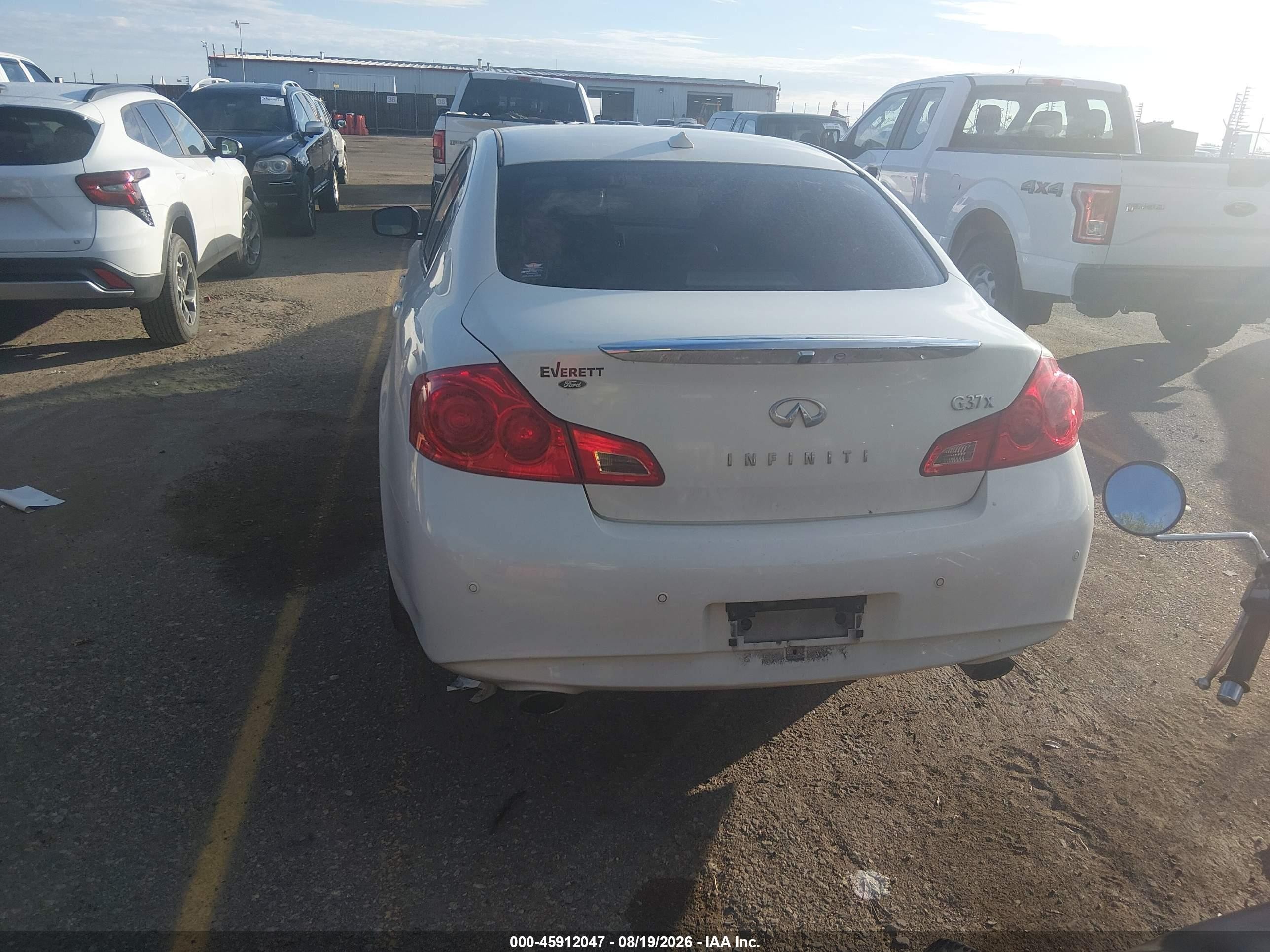 2013 Infiniti G37x White vin: JN1CV6AR2DM756798