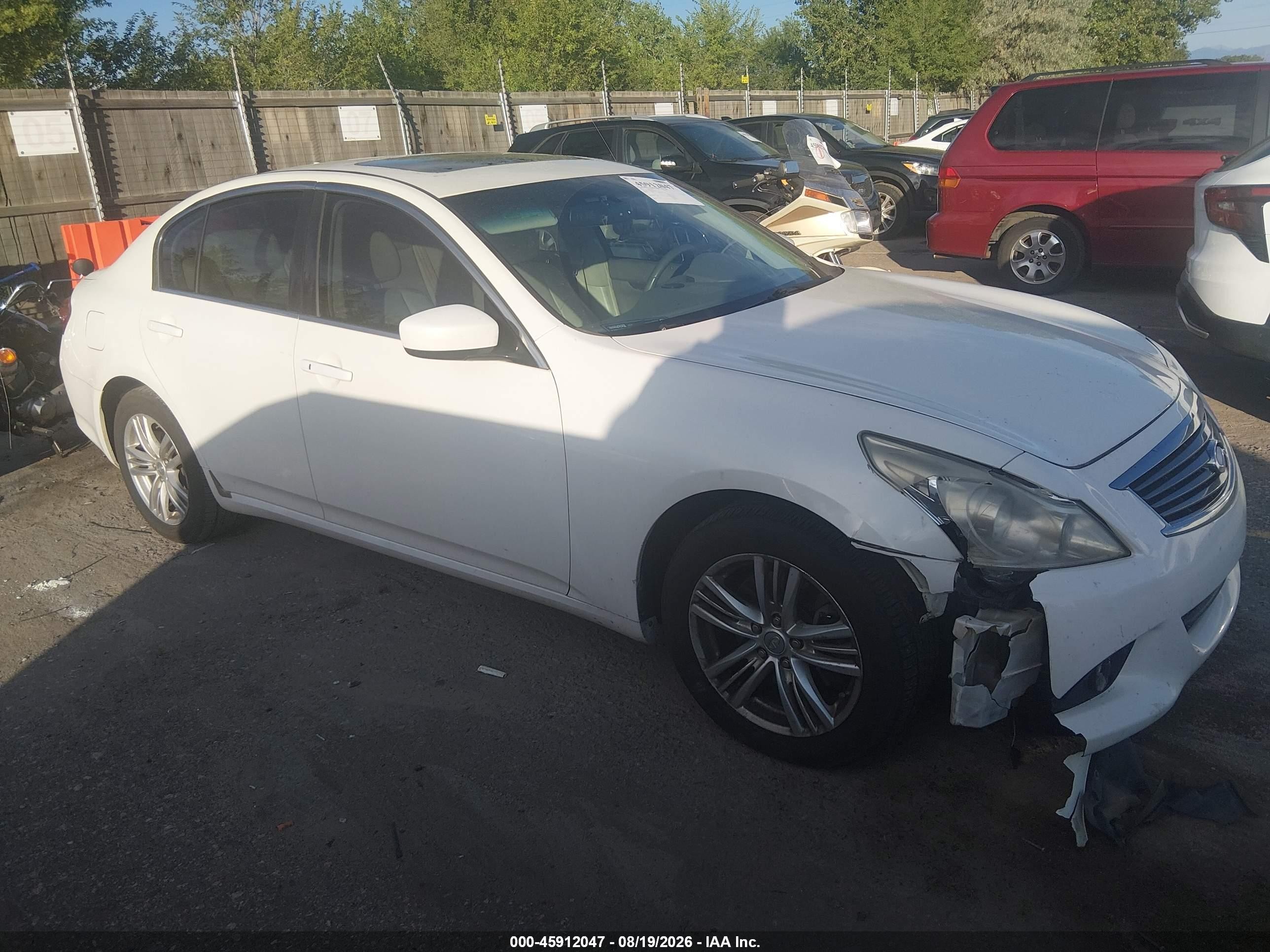 2013 Infiniti G37x White vin: JN1CV6AR2DM756798