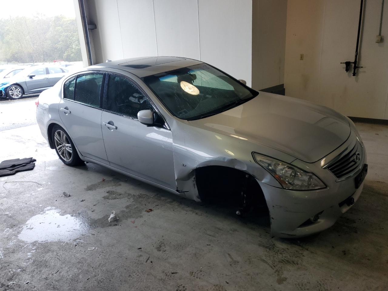2015 Infiniti Q40 Серый vin: JN1CV6AR2FM651519
