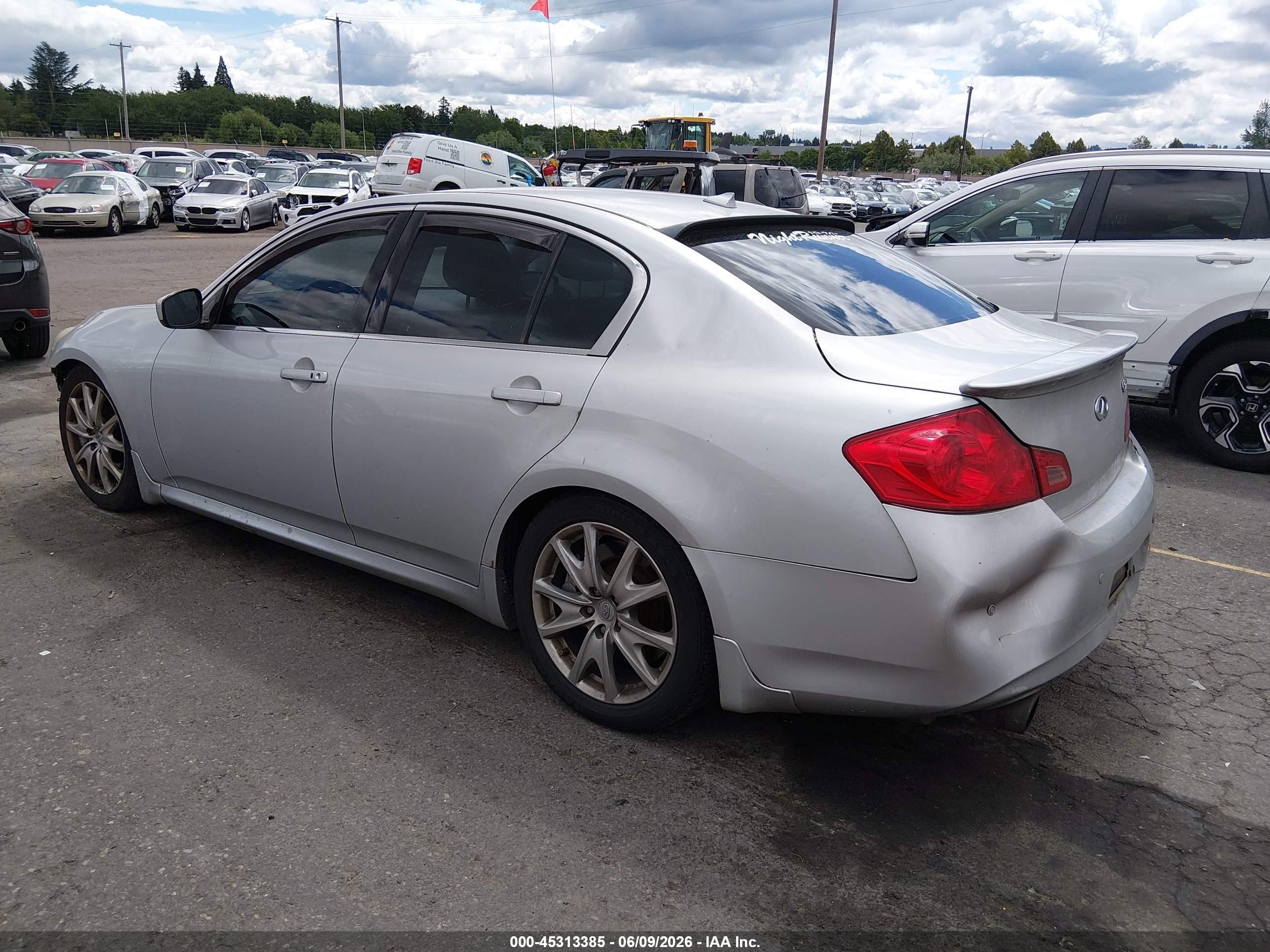 2010 Infiniti G37x   Silver vin: JN1CV6AR3AM452536