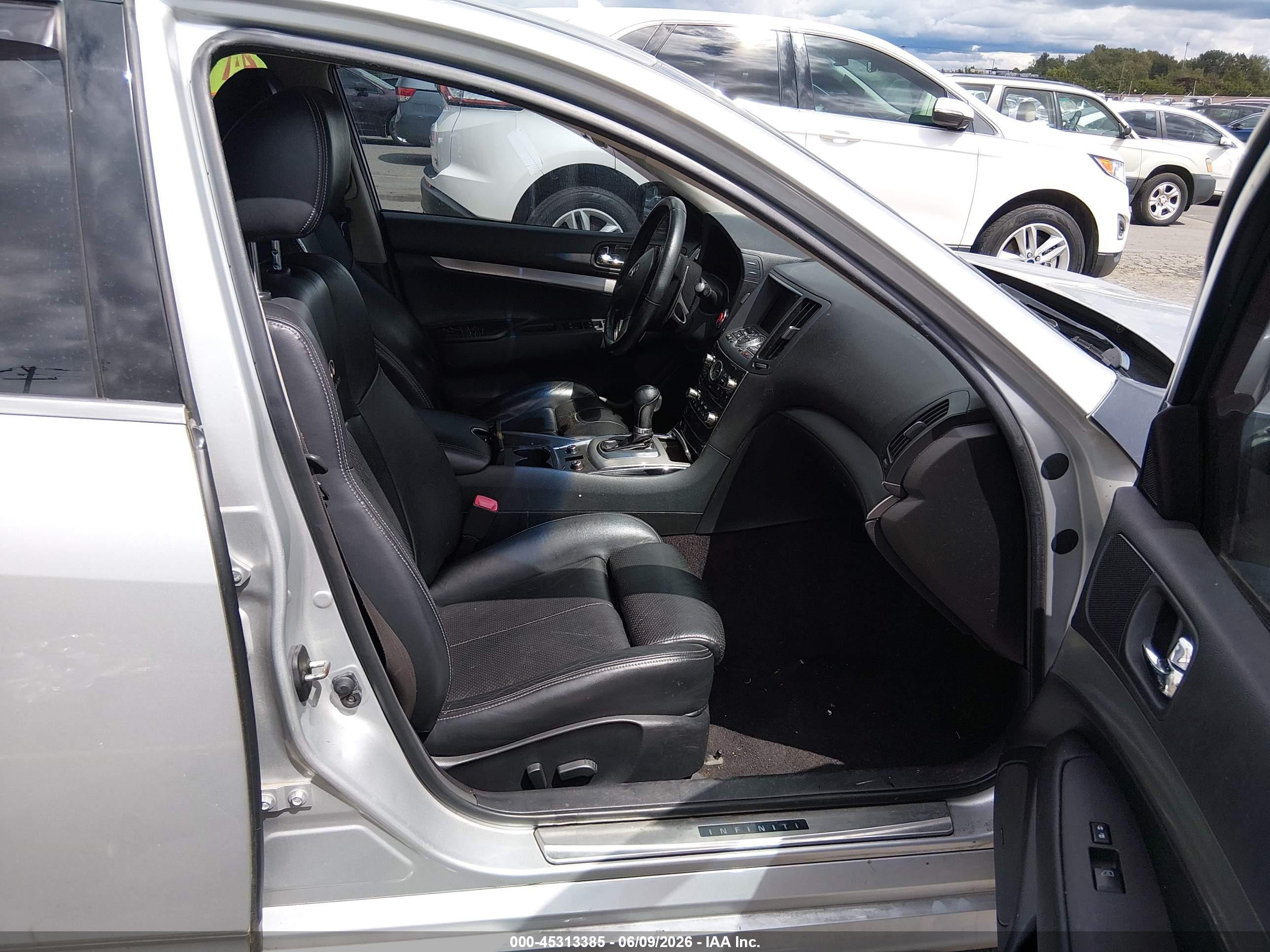 2010 Infiniti G37x   Silver vin: JN1CV6AR3AM452536