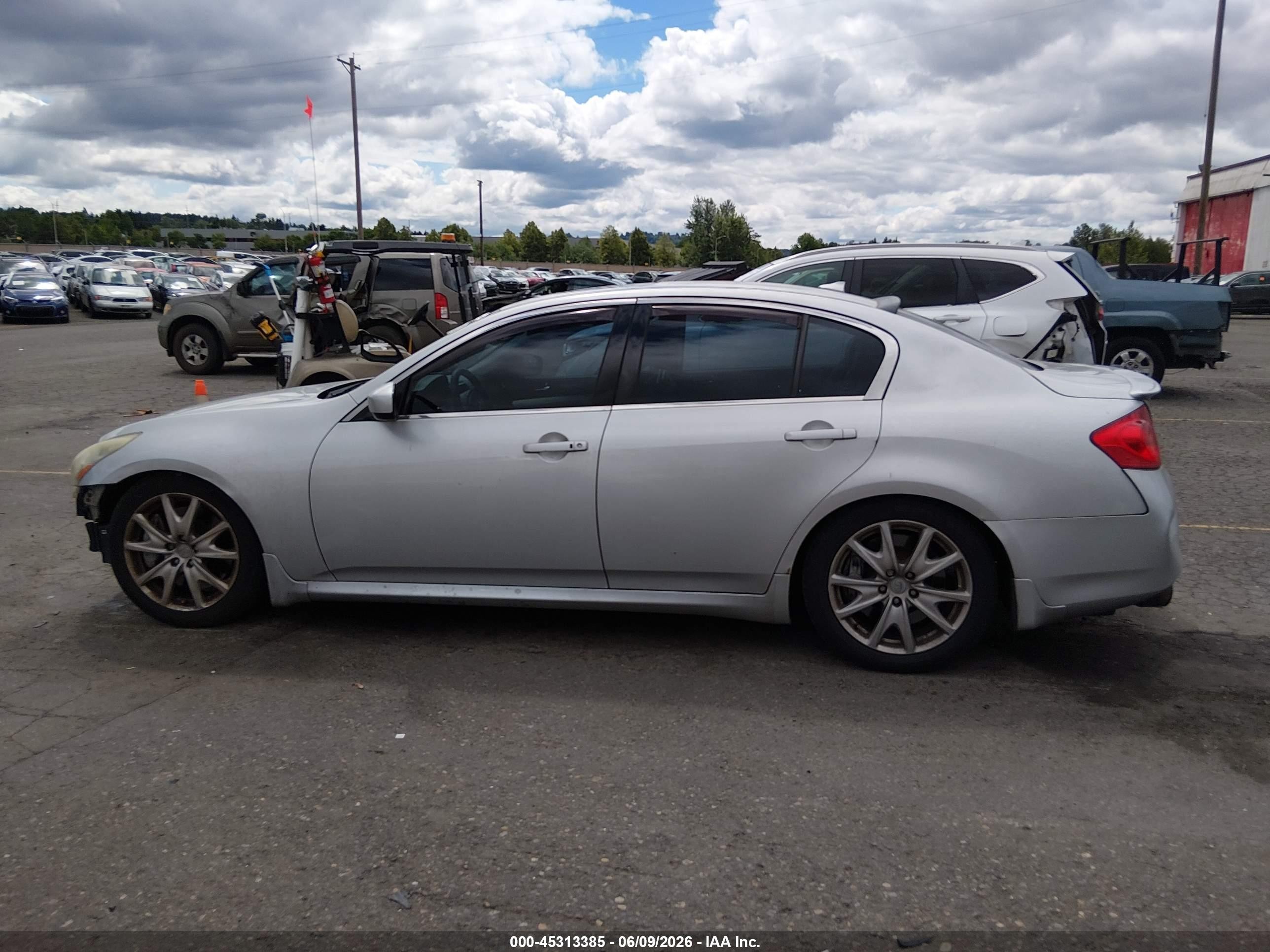 2010 Infiniti G37x   Silver vin: JN1CV6AR3AM452536