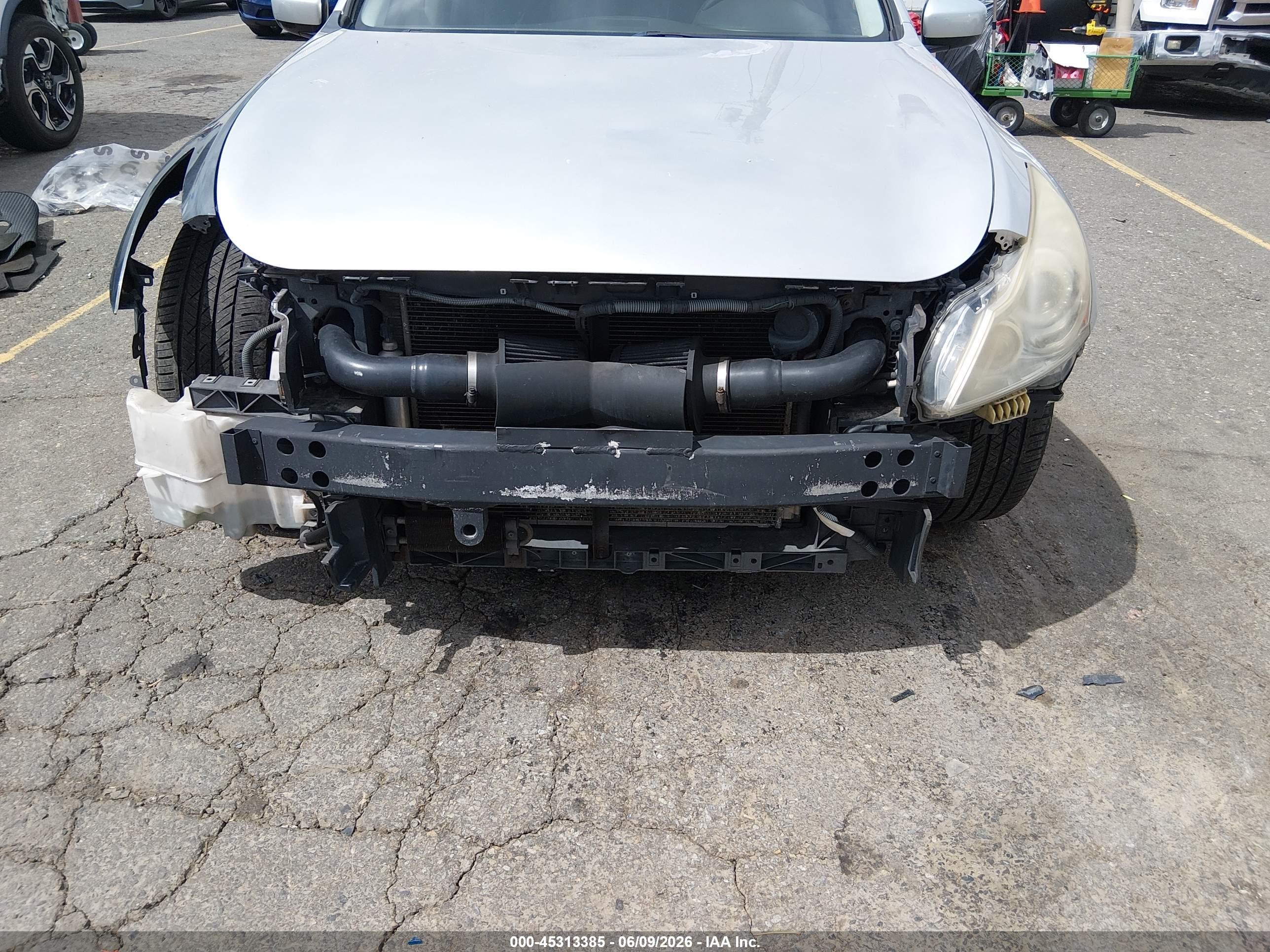 2010 Infiniti G37x   Silver vin: JN1CV6AR3AM452536
