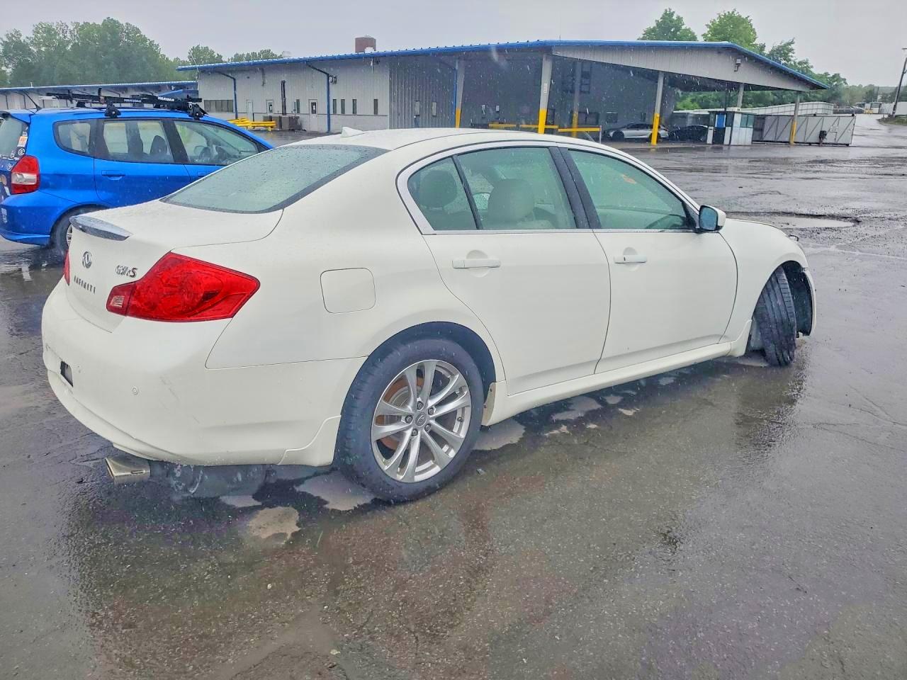 2010 Infiniti G37 Белый vin: JN1CV6AR3AM454027