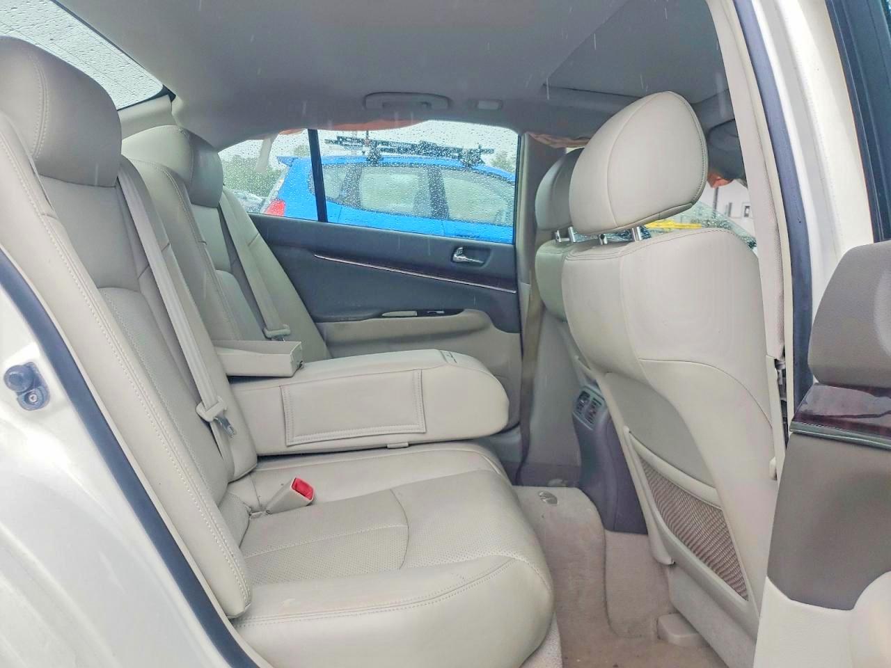 2010 Infiniti G37 Белый vin: JN1CV6AR3AM454027