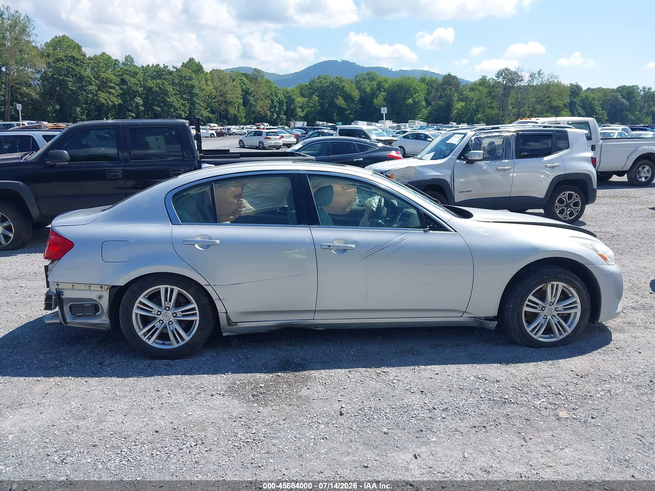 2011 Infiniti G37x Серебряный vin: JN1CV6AR3BM355192