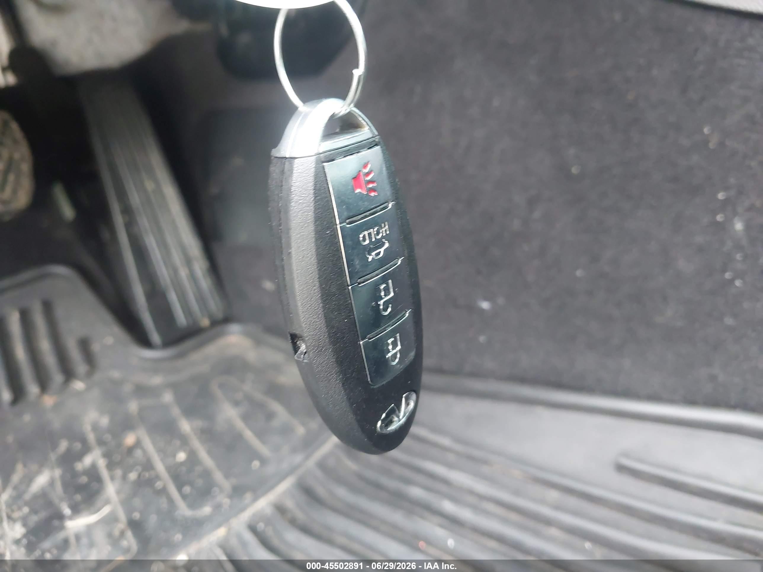 2011 Infiniti G37x   Silver vin: JN1CV6AR3BM401023