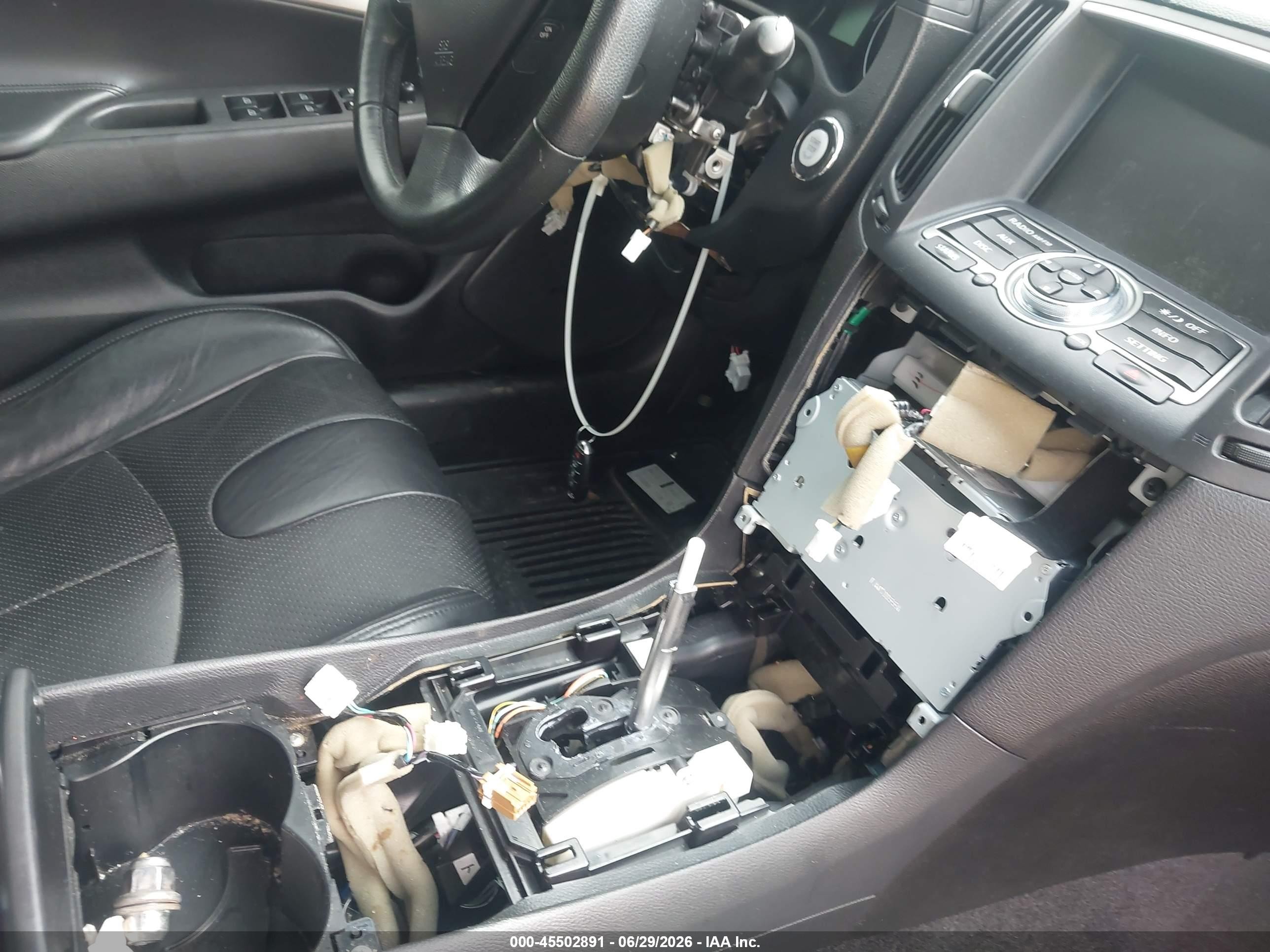 2011 Infiniti G37x   Silver vin: JN1CV6AR3BM401023