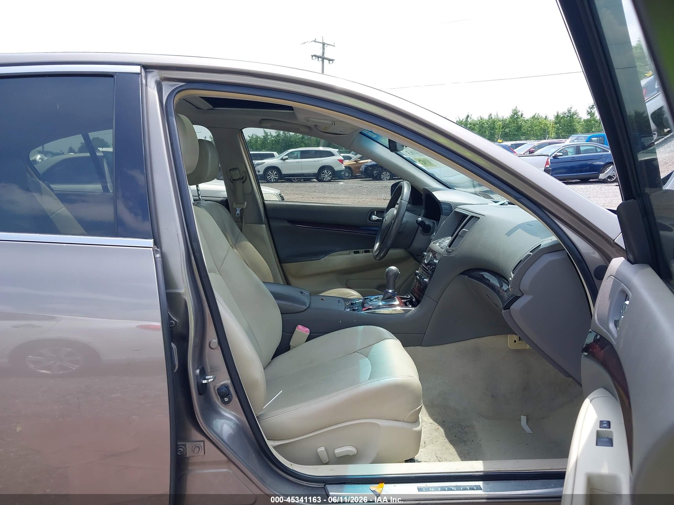2012 Infiniti G37x   Champagne vin: JN1CV6AR3CM674383