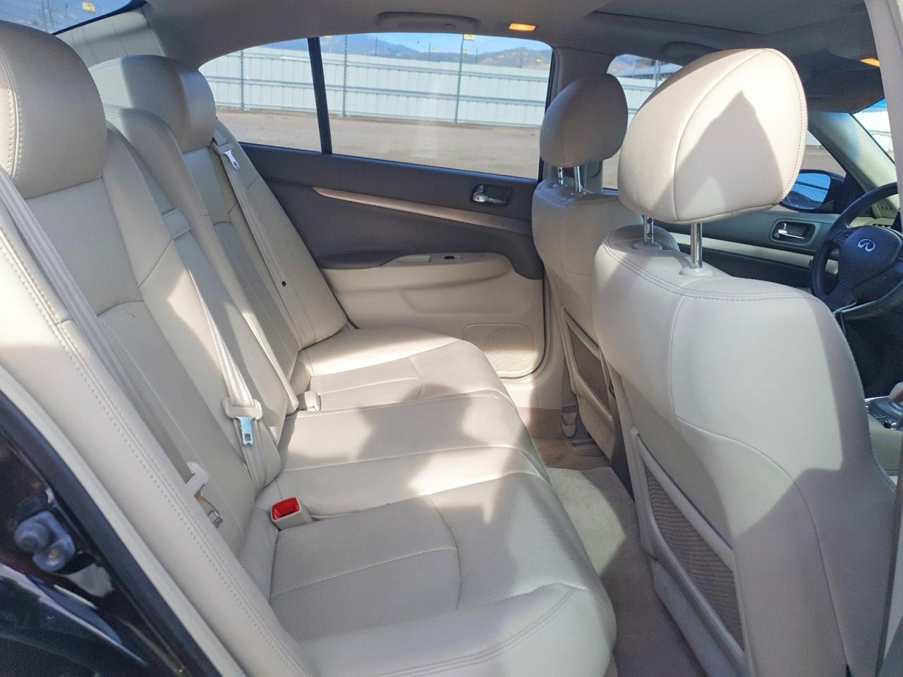 2012 Infiniti G37 Sedan X Черный vin: JN1CV6AR3CM975705