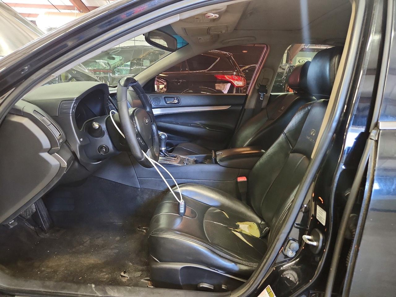 2013 Infiniti G37 Sedan X Черный vin: JN1CV6AR3DM350142