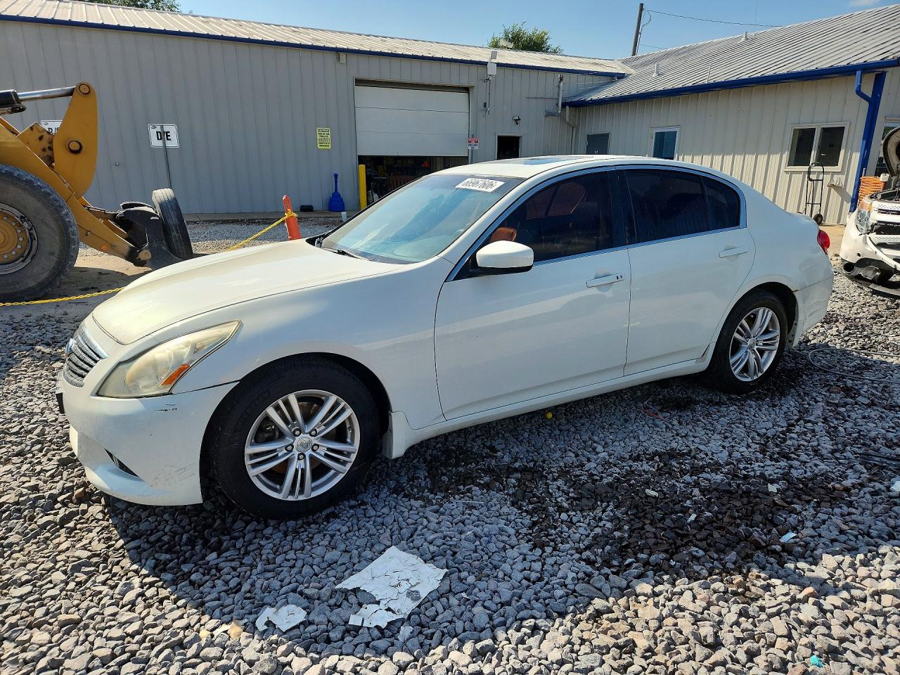 2013 Infiniti G37 Sedan X White vin: JN1CV6AR3DM353042
