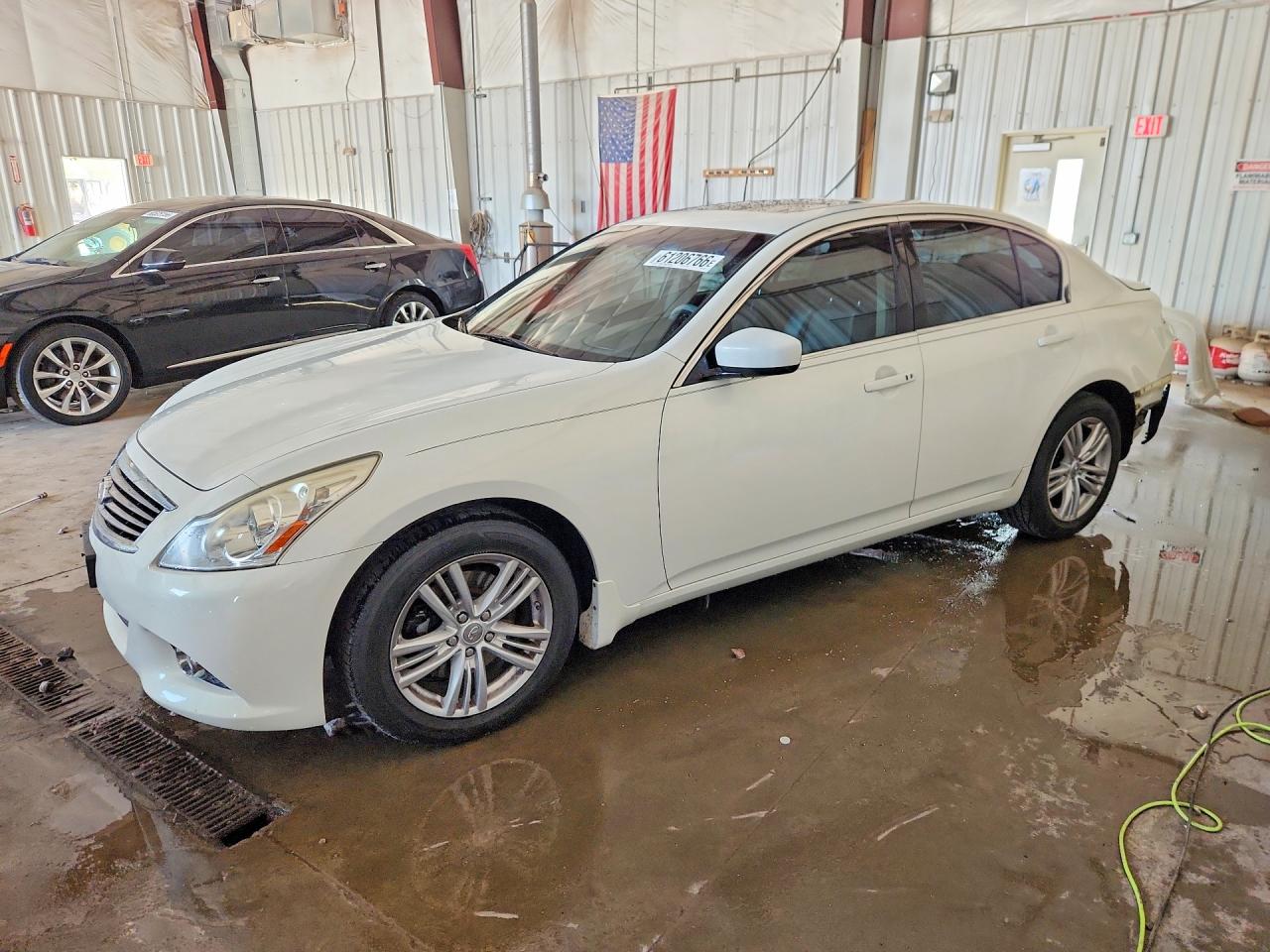 2013 Infiniti G37 Sedan X White vin: JN1CV6AR3DM354532