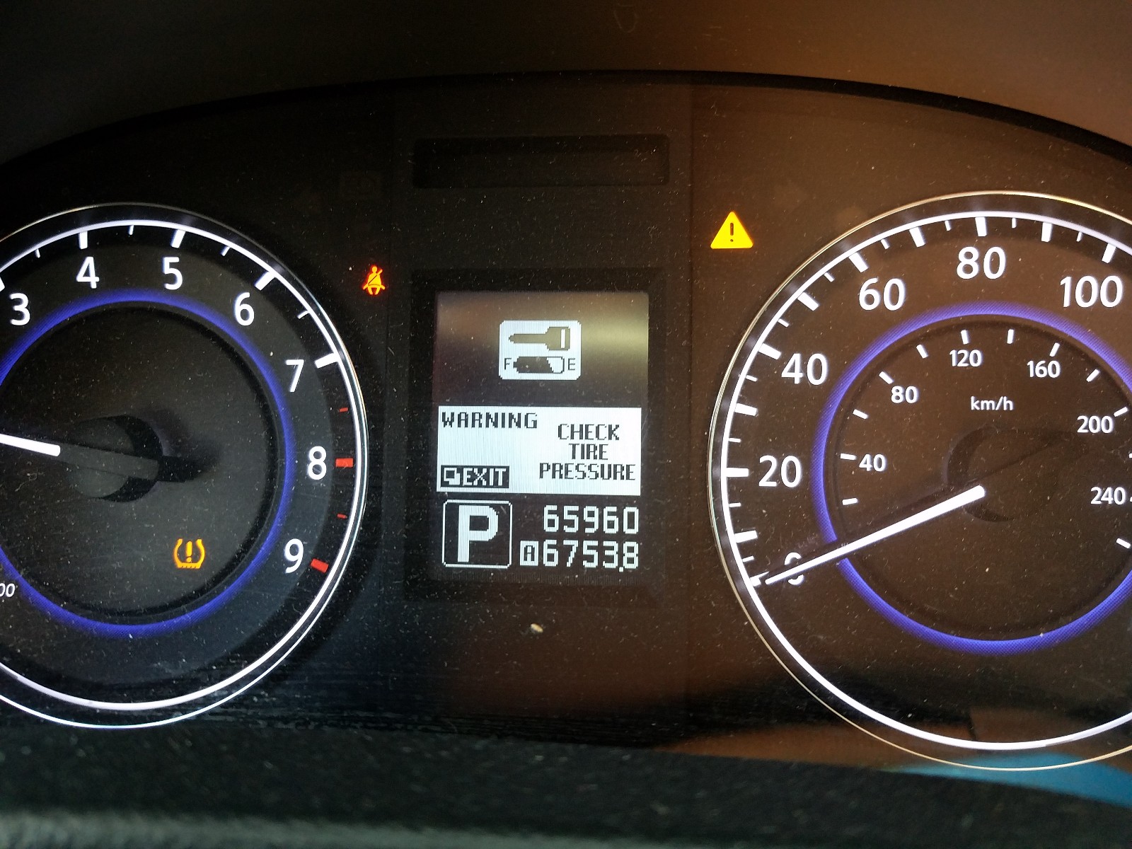2013 Infiniti G37  Серебряный vin: JN1CV6AR3DM357138