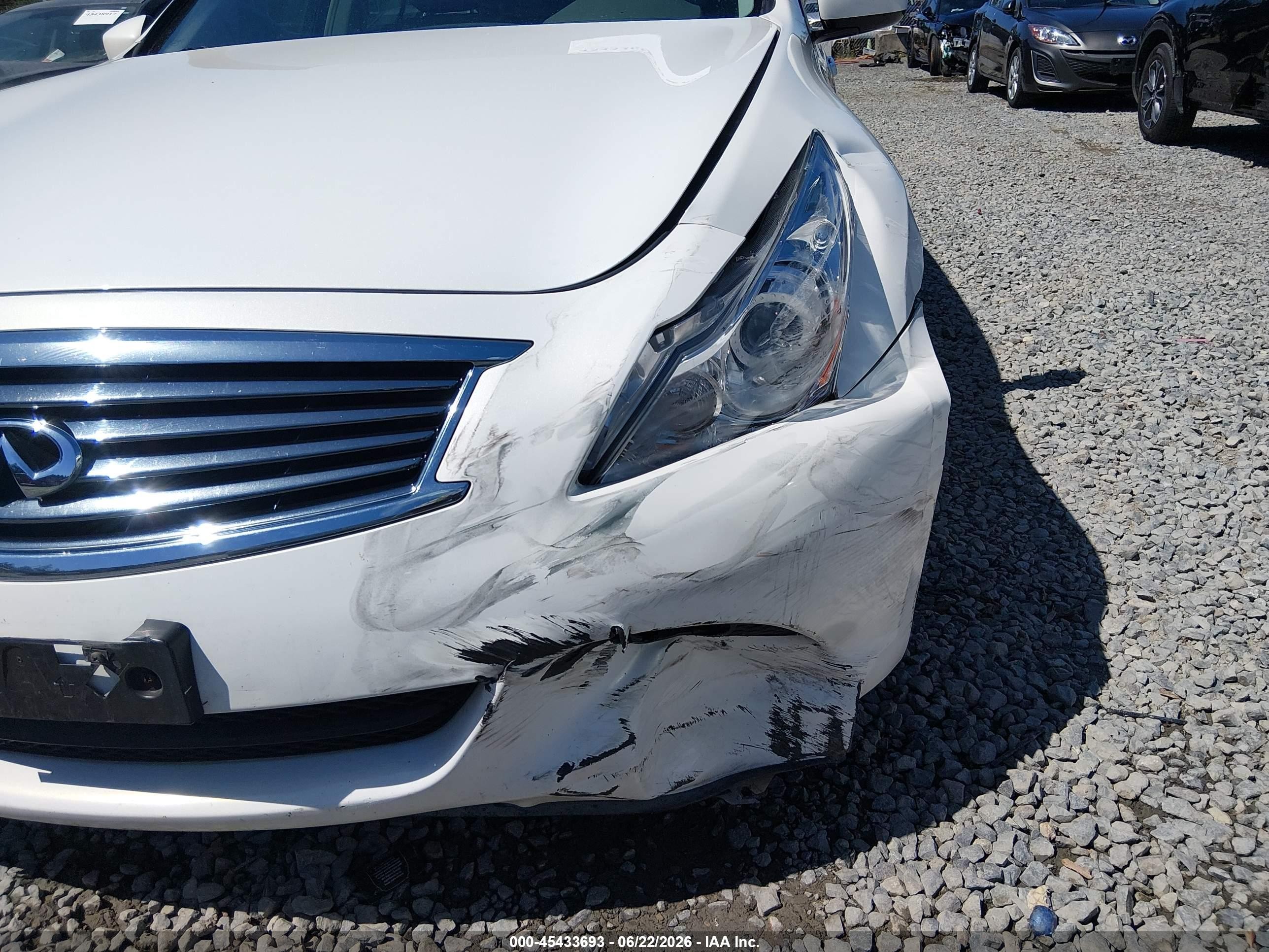 2013 Infiniti G37x White vin: JN1CV6AR3DM765056