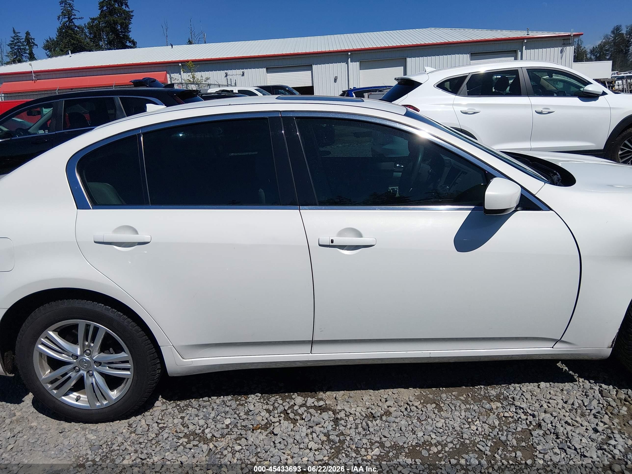 2013 Infiniti G37x White vin: JN1CV6AR3DM765056