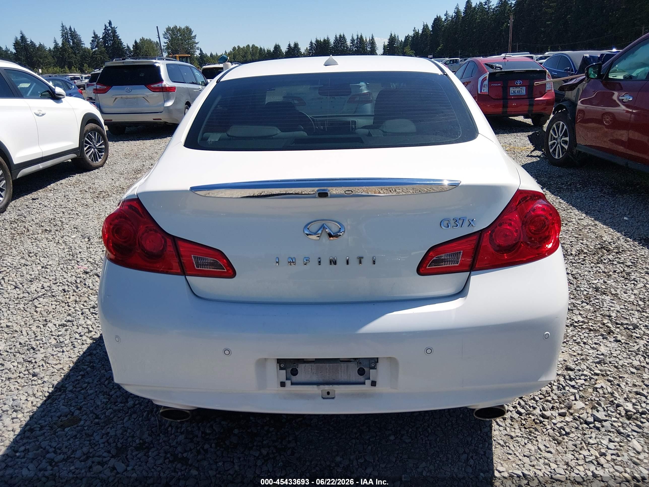 2013 Infiniti G37x White vin: JN1CV6AR3DM765056