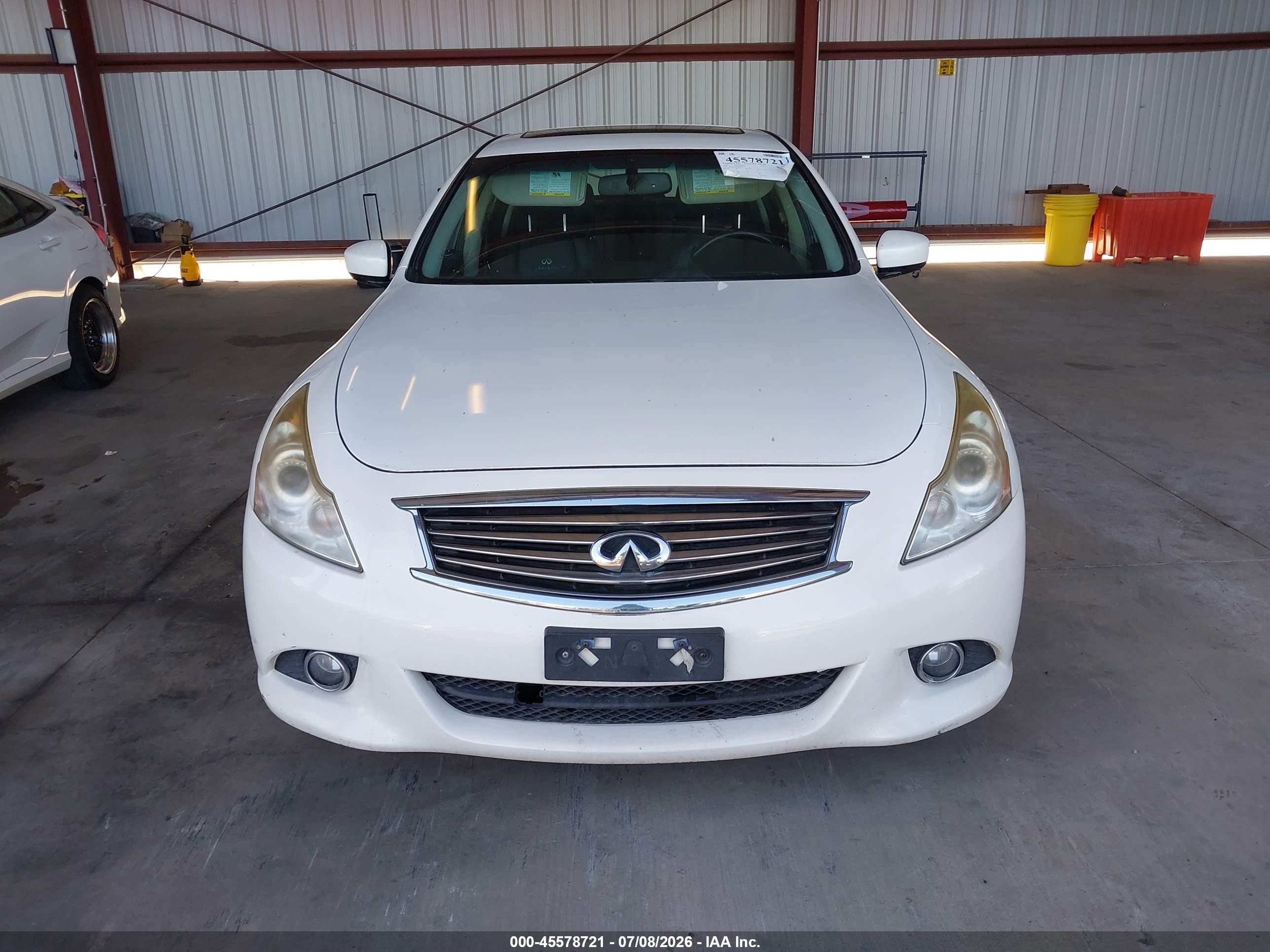 2013 Infiniti G37x   White vin: JN1CV6AR3DM767745