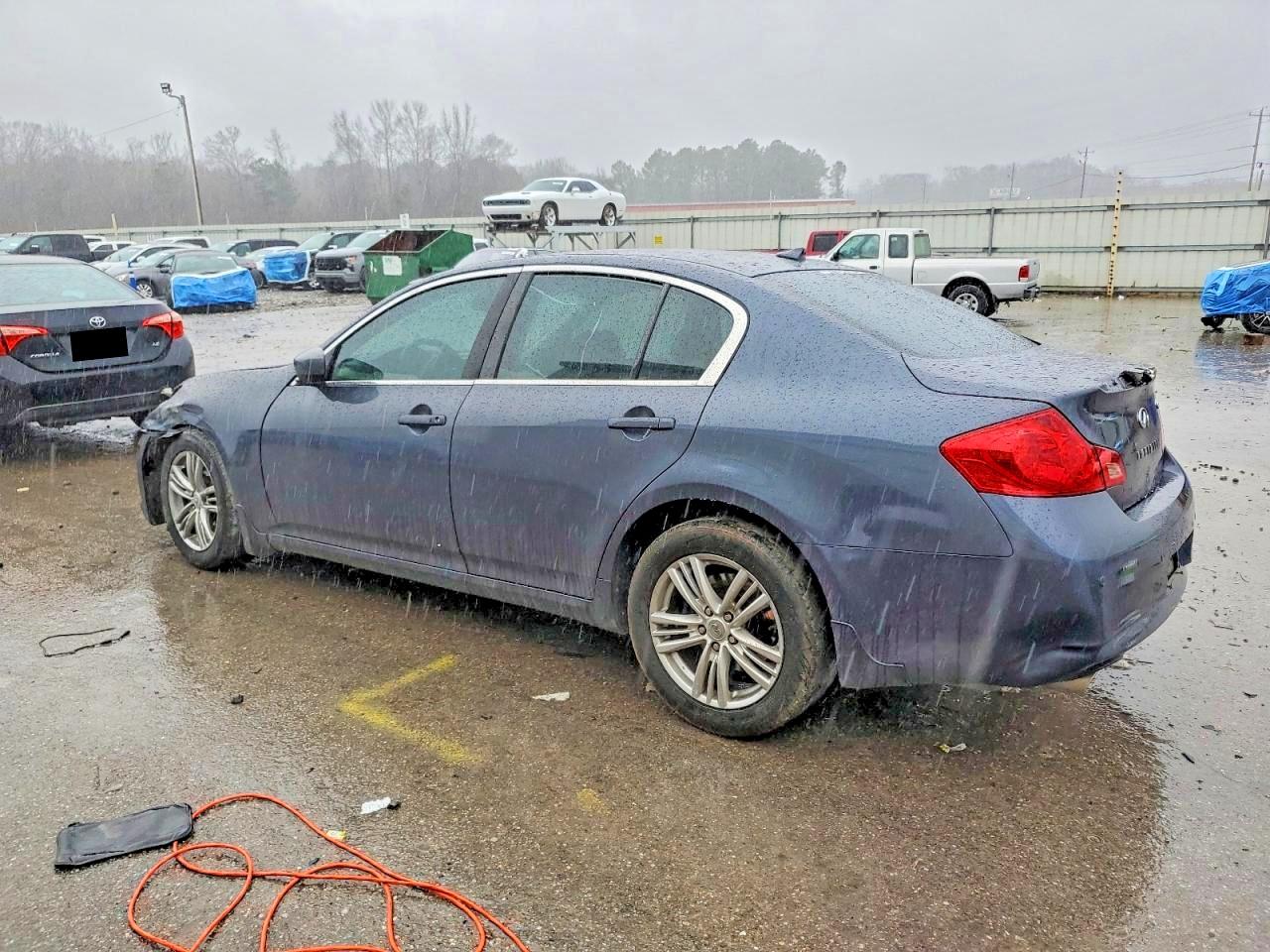 2010 Infiniti G37 Blue vin: JN1CV6AR4AM251714