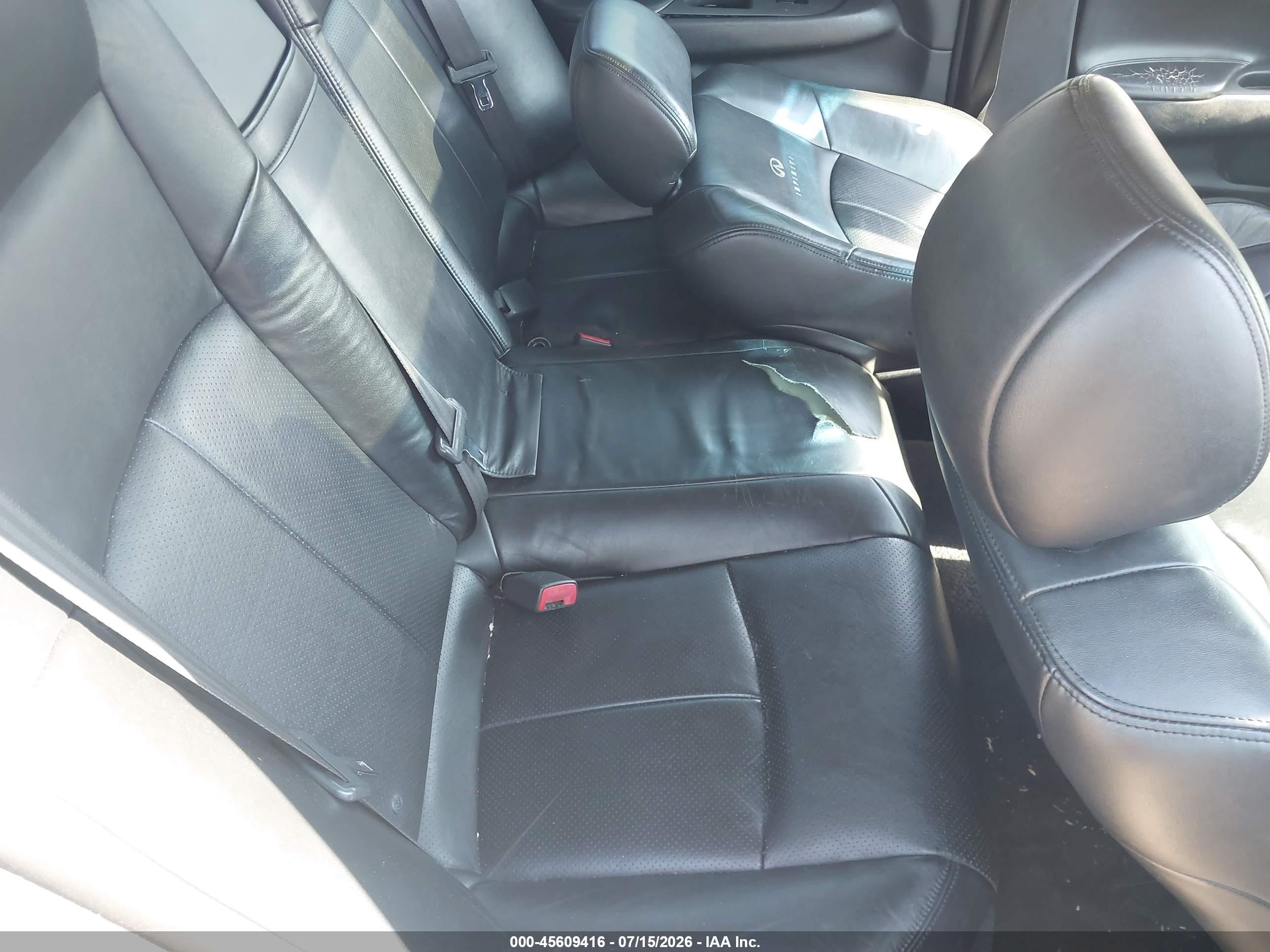 2010 Infiniti G37x   Серый vin: JN1CV6AR4AM459690