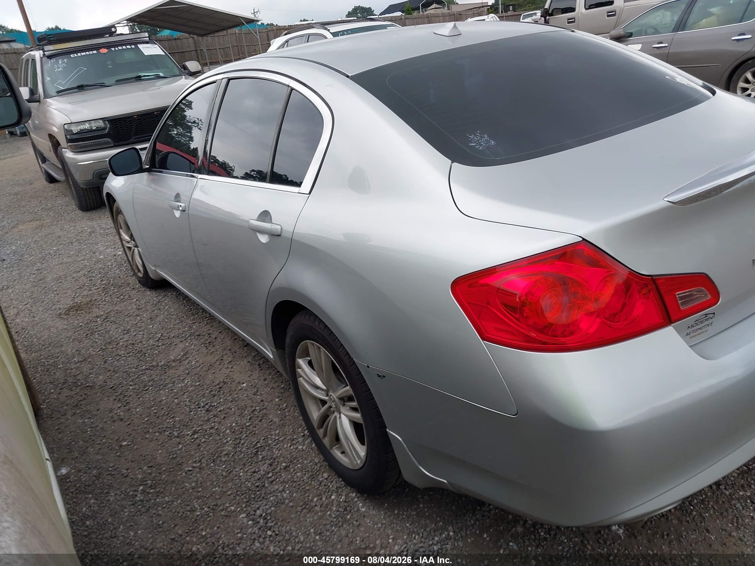 2011 Infiniti G37x   Silver vin: JN1CV6AR4BM409387