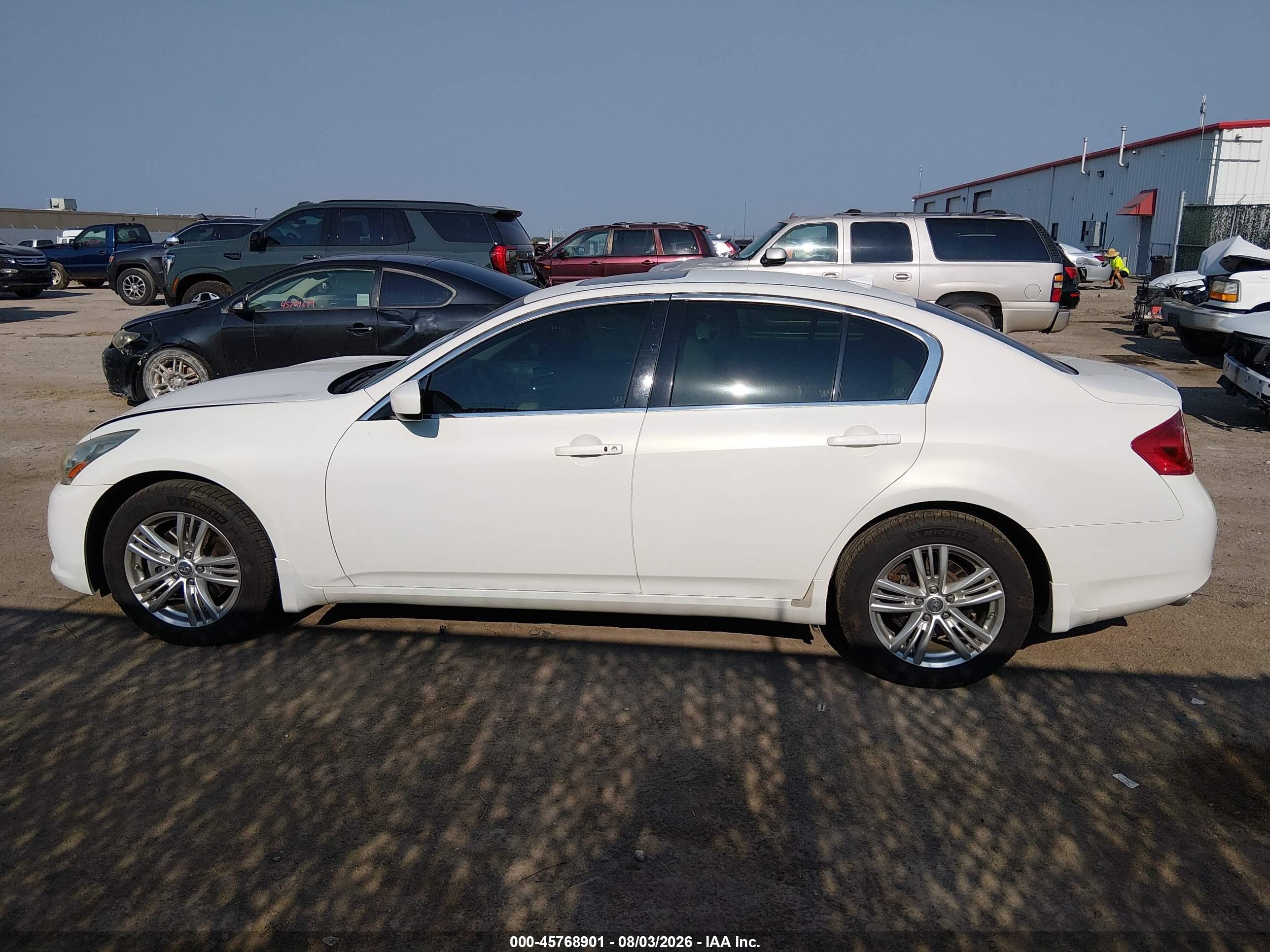 2012 Infiniti G37x   White vin: JN1CV6AR4CM971341
