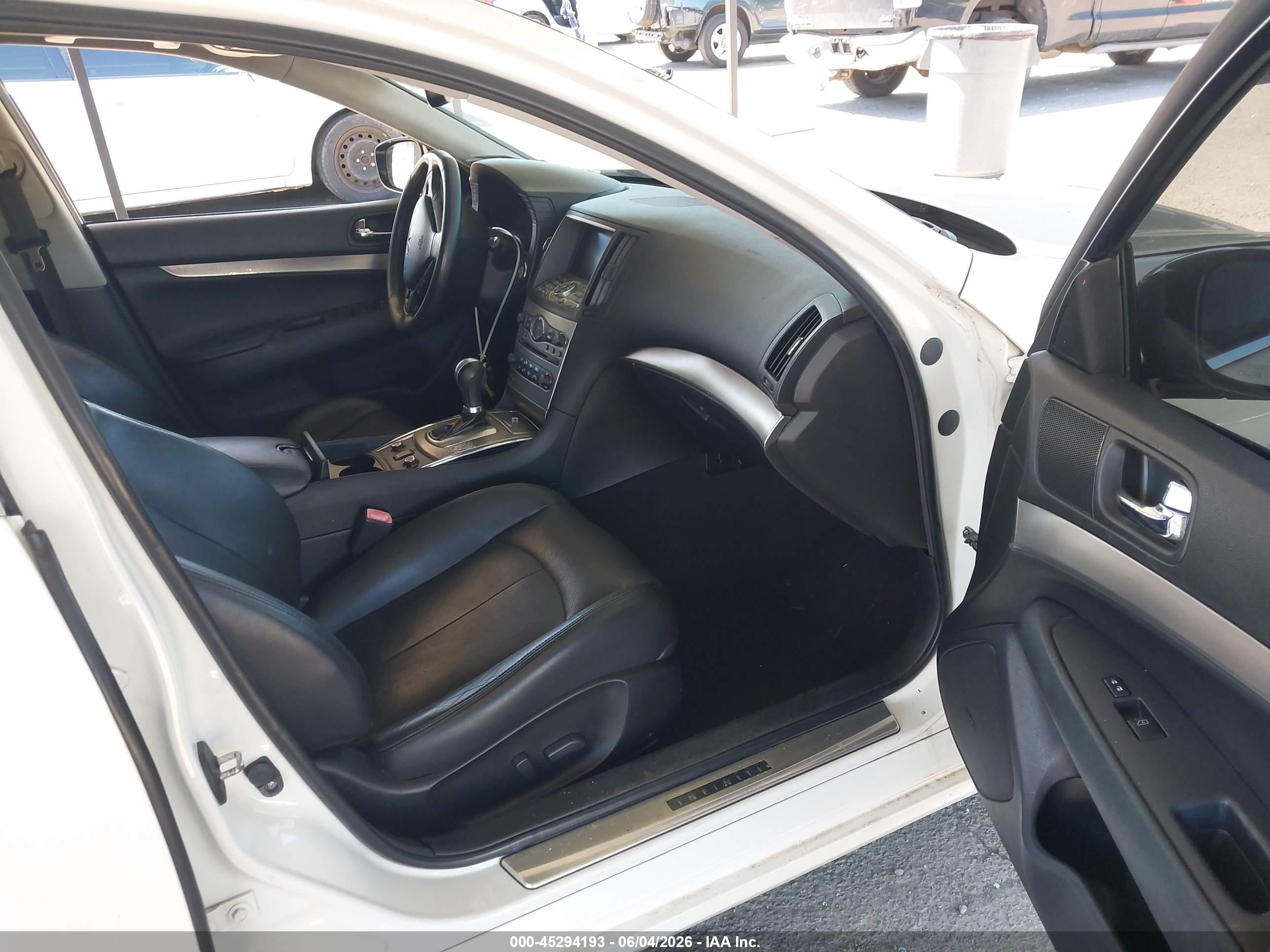 2012 Infiniti G37x   White vin: JN1CV6AR4CM973042