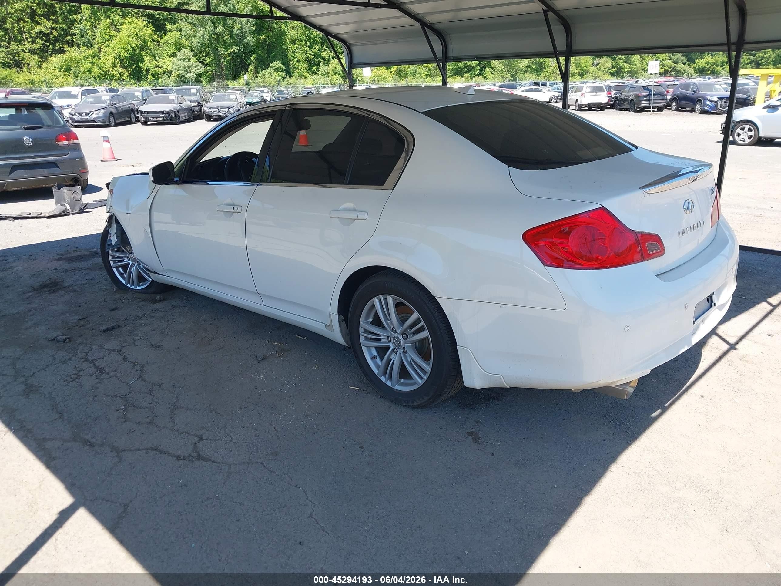 2012 Infiniti G37x   White vin: JN1CV6AR4CM973042