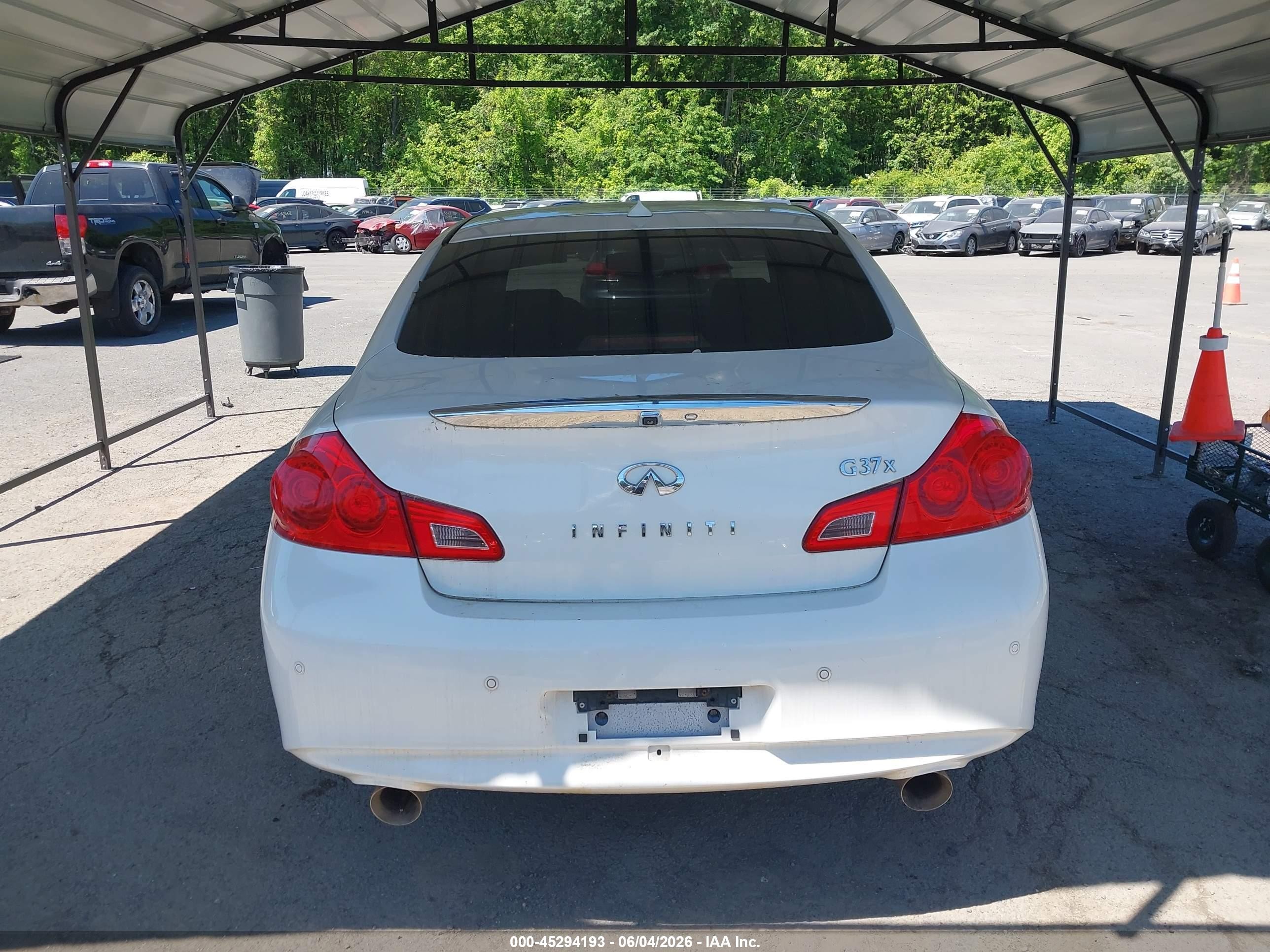 2012 Infiniti G37x   White vin: JN1CV6AR4CM973042