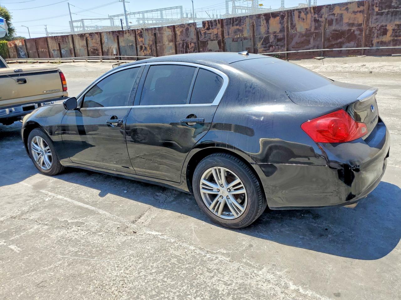 2010 Infiniti G37 Sedan X Black vin: JN1CV6AR5AM450030