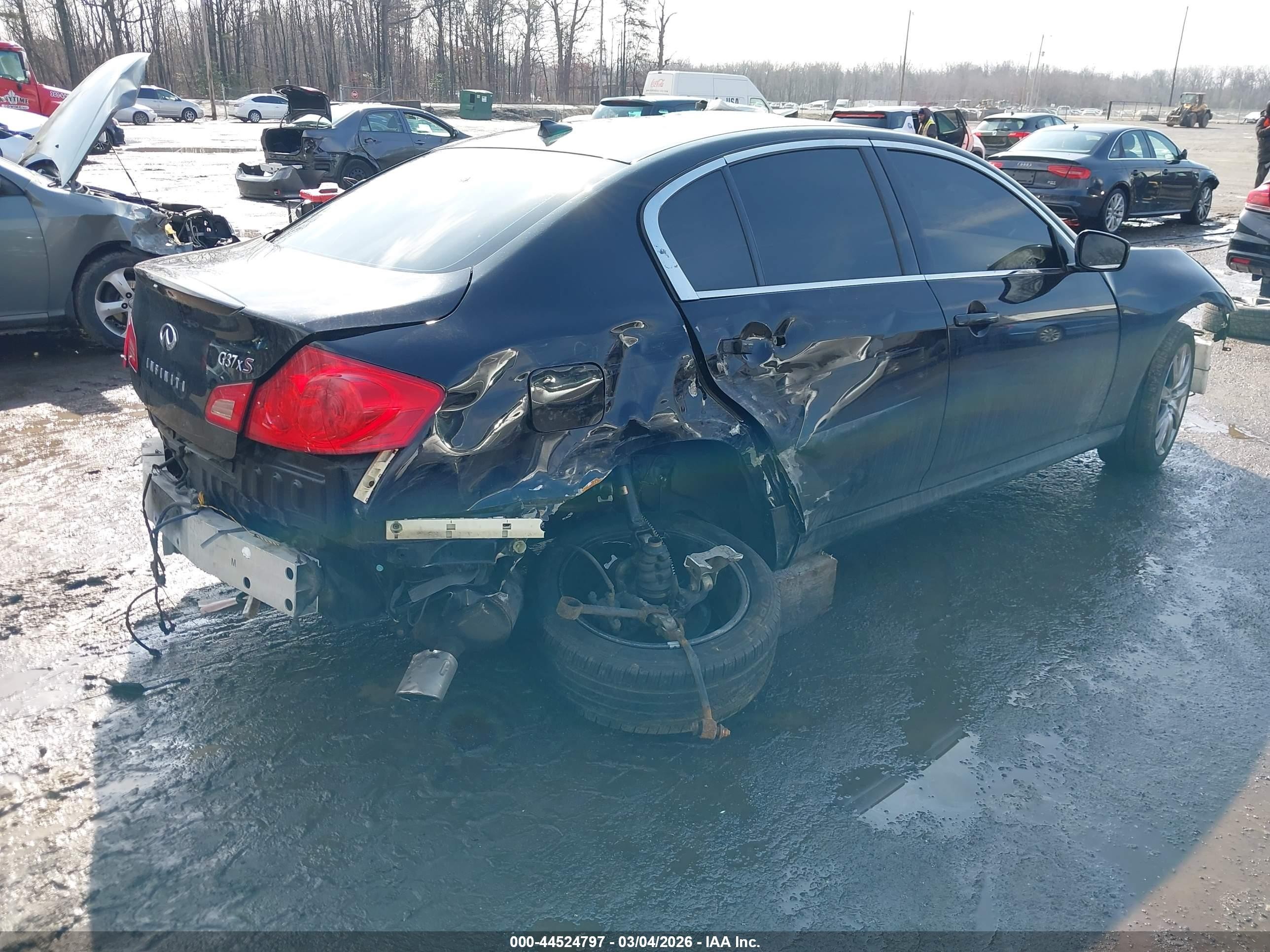 2011 Infiniti G37x   Черный vin: JN1CV6AR5BM353220