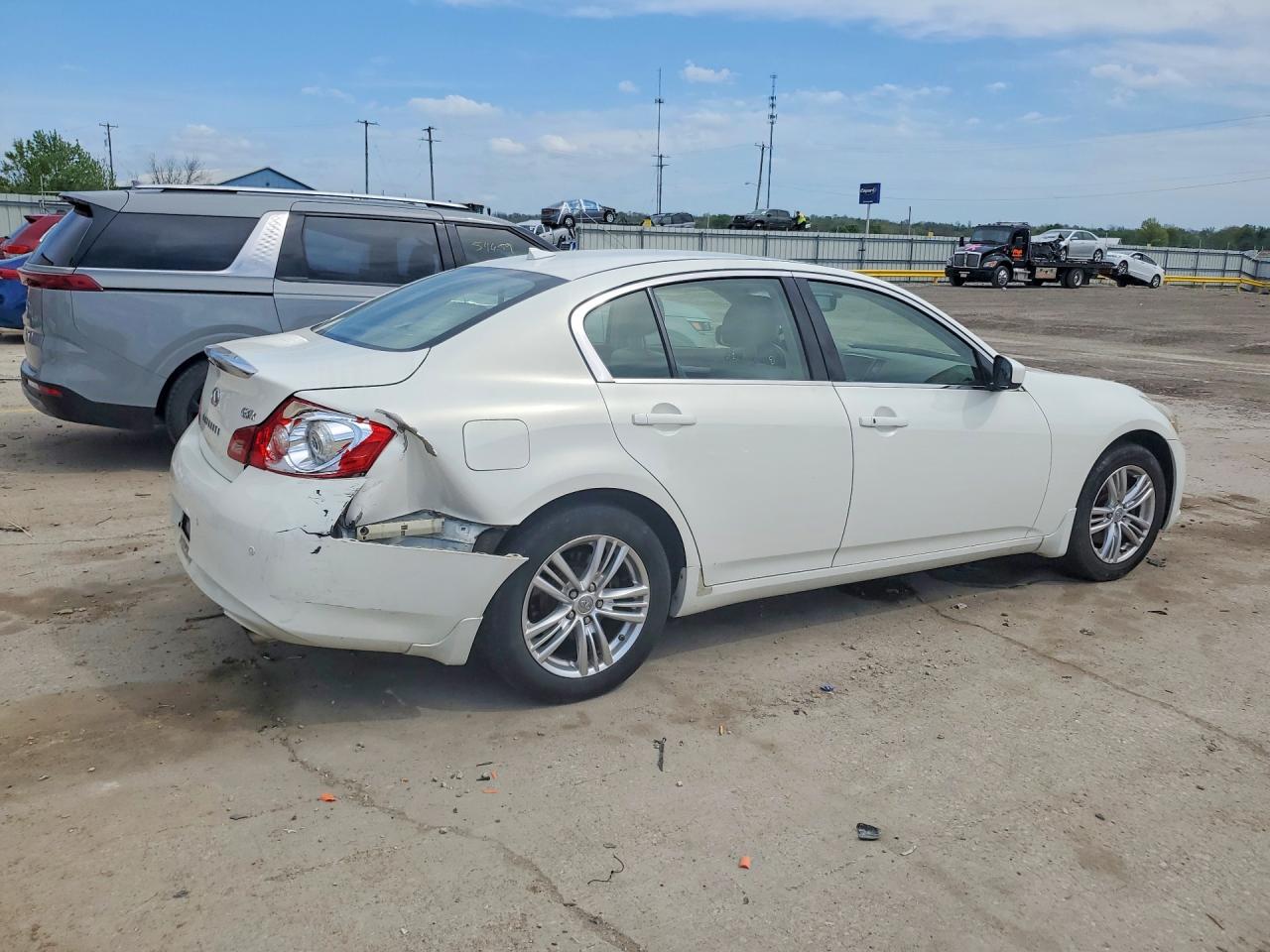 2011 Infiniti G37 Sedan X Белый vin: JN1CV6AR5BM401671