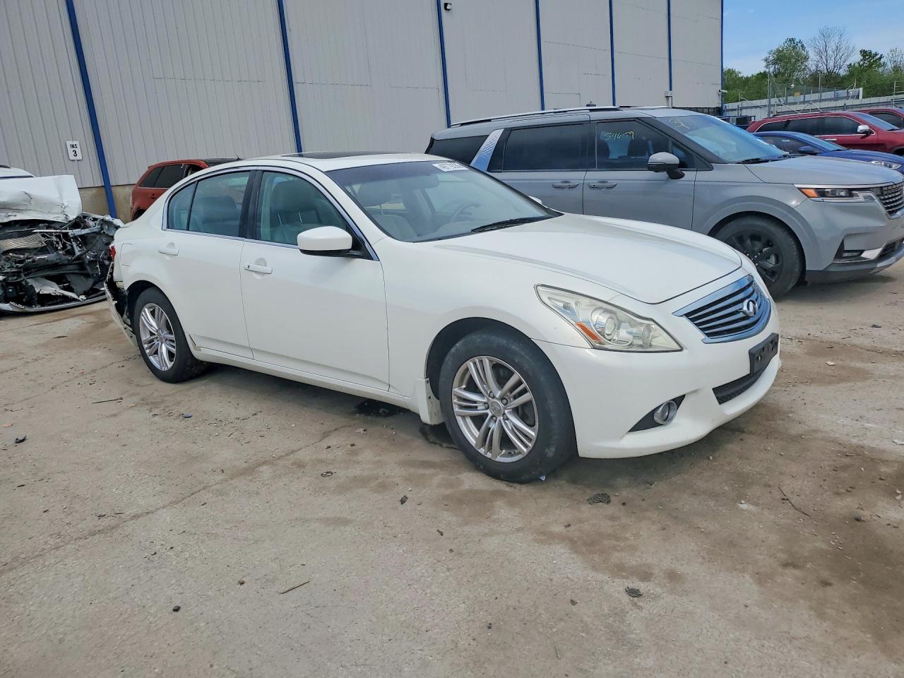 2011 Infiniti G37 Sedan X Белый vin: JN1CV6AR5BM401671