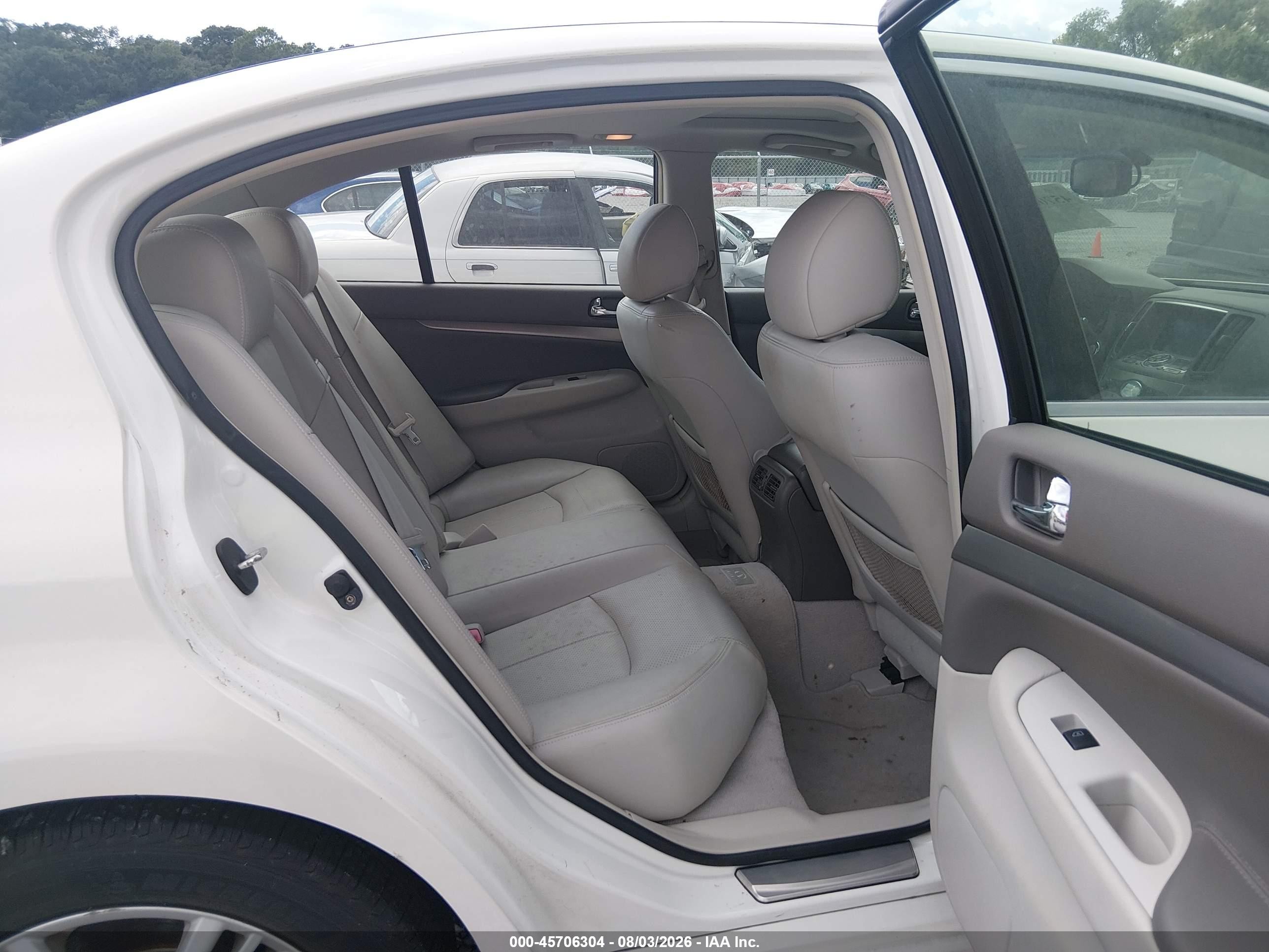 2011 Infiniti G37x   Белый vin: JN1CV6AR5BM404179