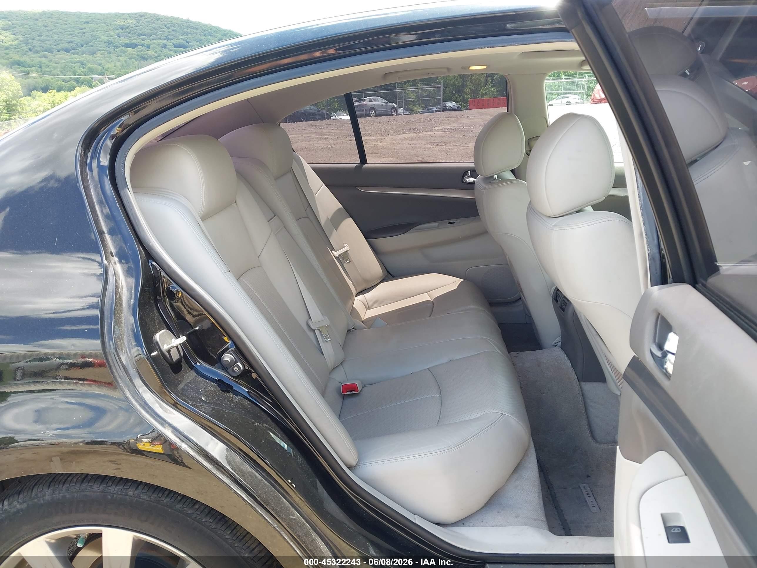 2011 Infiniti G37x   Black vin: JN1CV6AR5BM409883