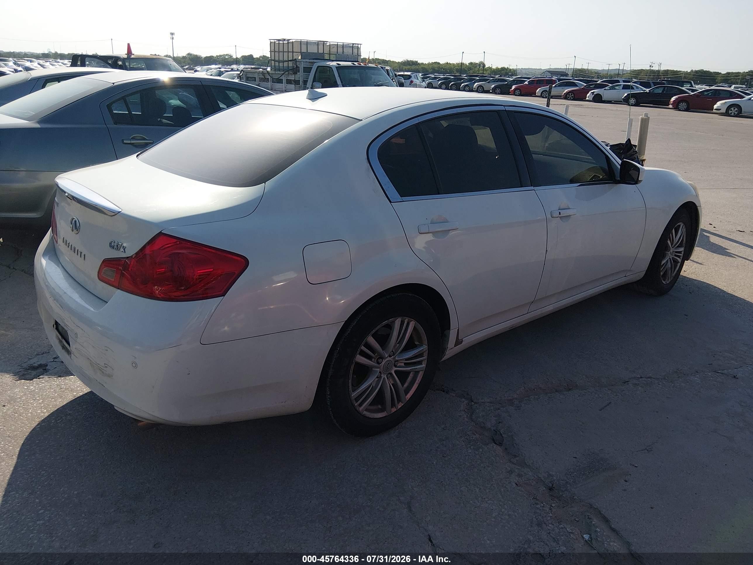 2012 Infiniti G37x   Белый vin: JN1CV6AR5CM674448