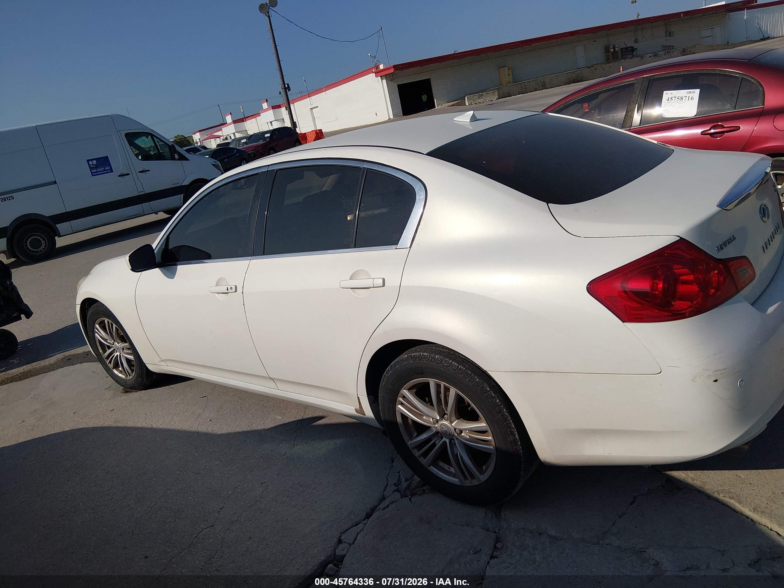 2012 Infiniti G37x   Белый vin: JN1CV6AR5CM674448