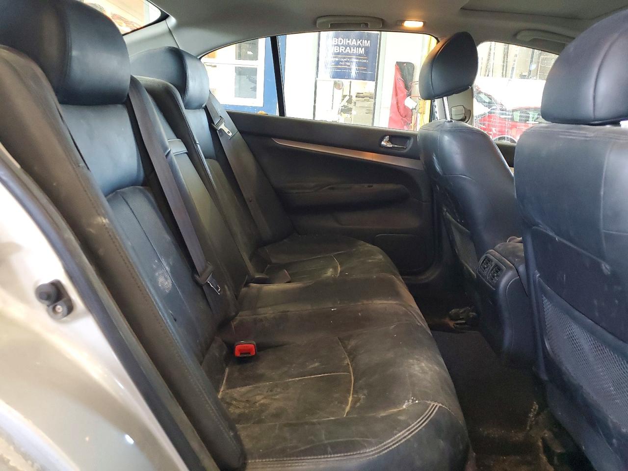 2012 Infiniti G37 Sedan X Серебряный vin: JN1CV6AR5CM971400
