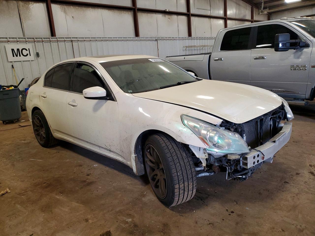 2013 Infiniti G37 Sedan X Белый vin: JN1CV6AR5DM352832
