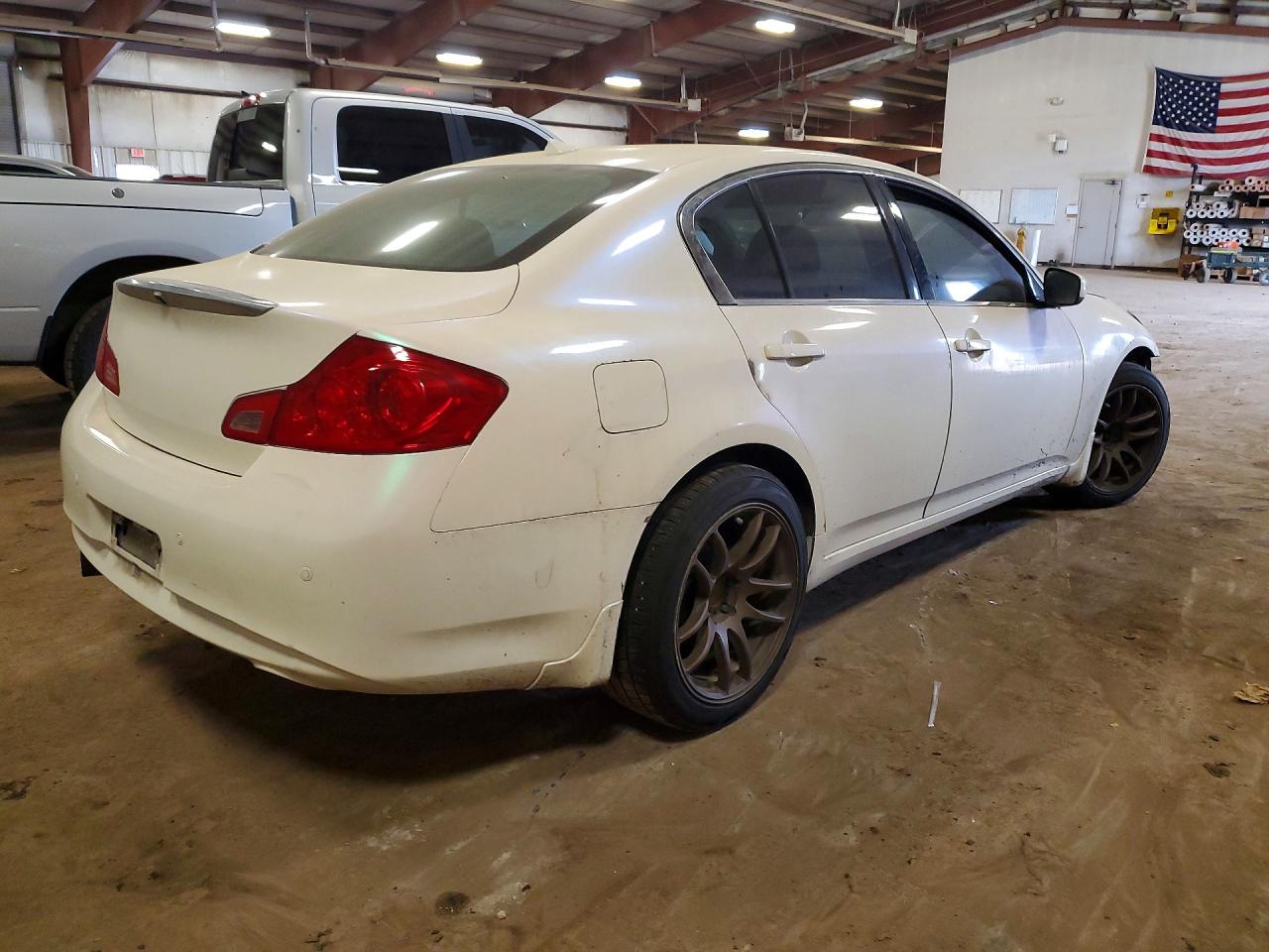 2013 Infiniti G37 Sedan X Белый vin: JN1CV6AR5DM352832