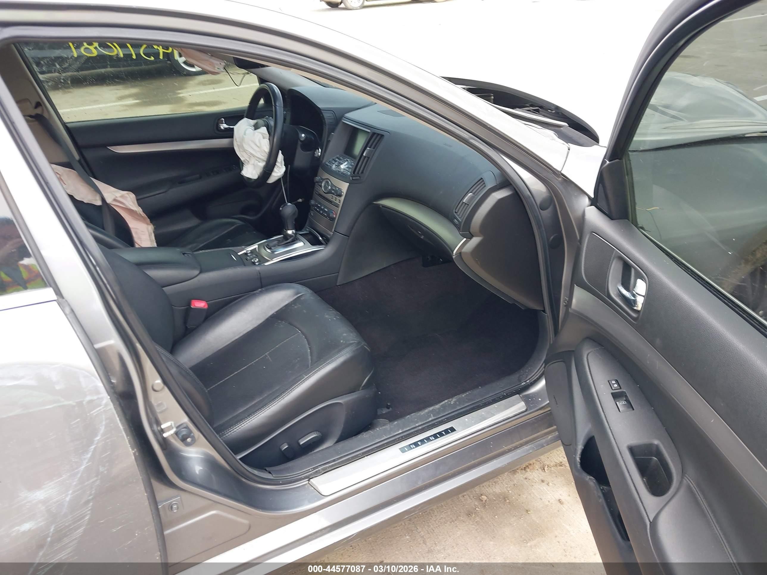 2013 Infiniti G37x   Silver vin: JN1CV6AR5DM353057