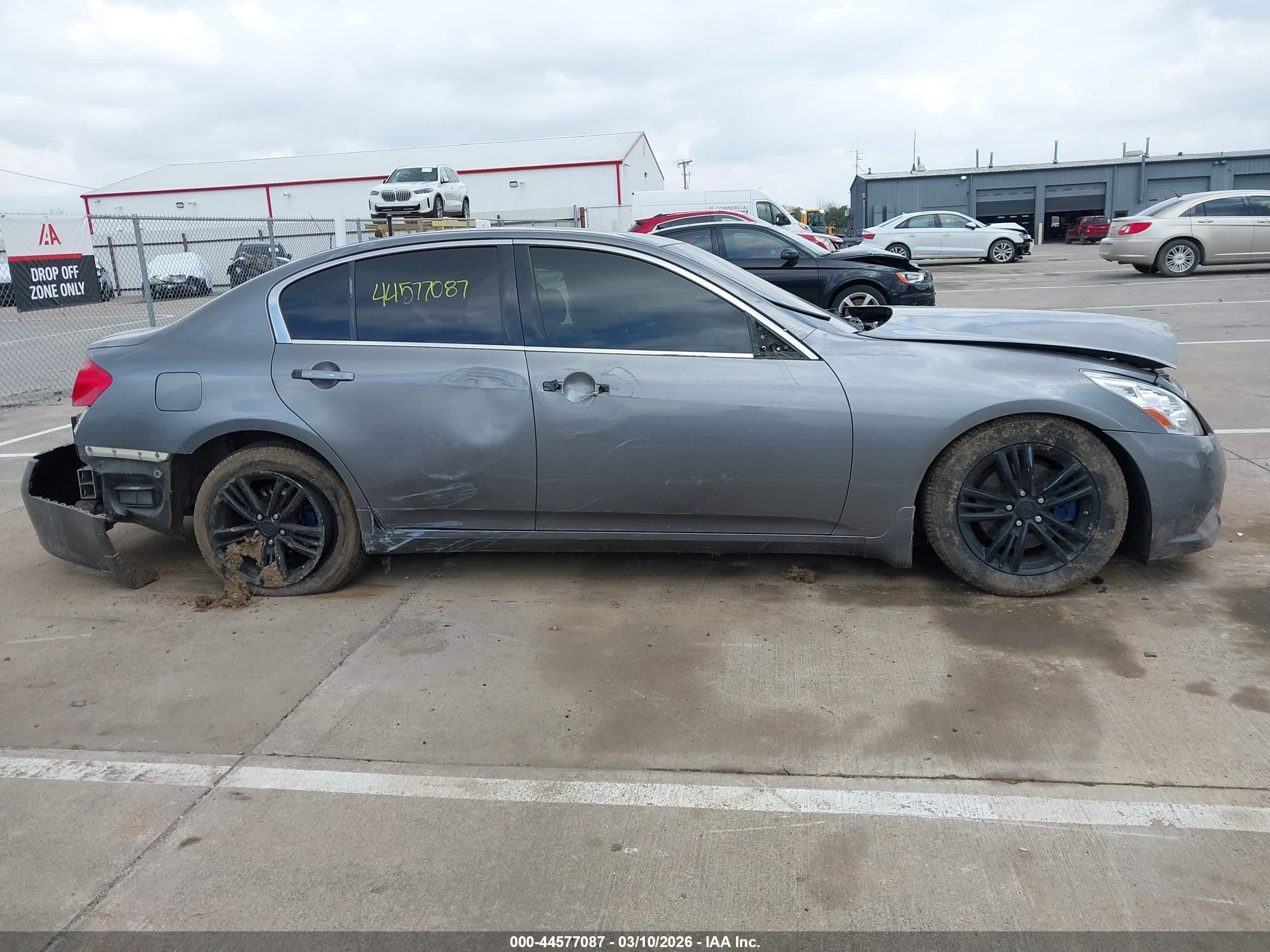 2013 Infiniti G37x   Silver vin: JN1CV6AR5DM353057