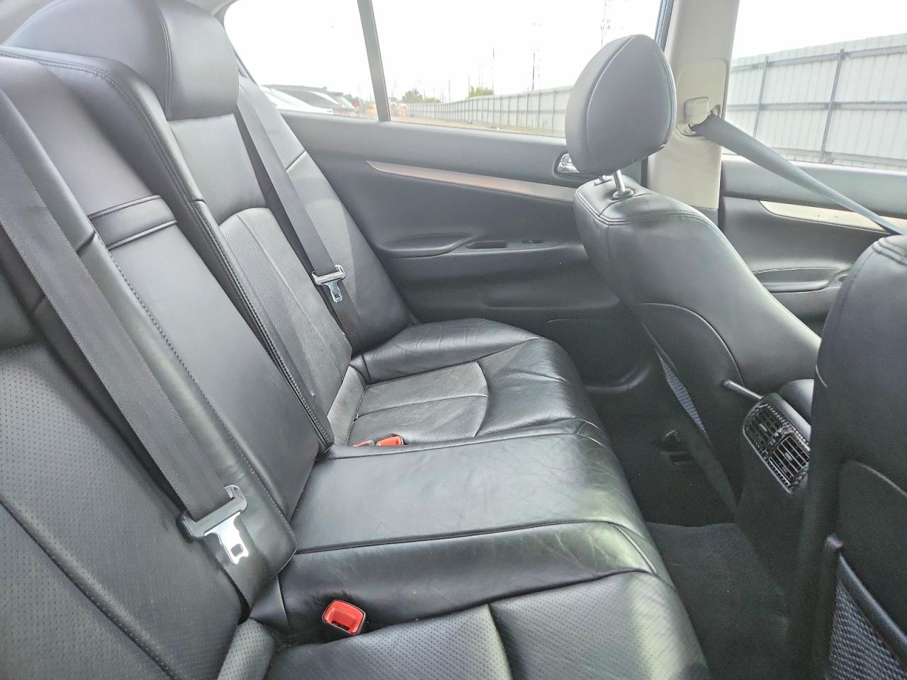 2013 Infiniti G37 Sedan X Белый vin: JN1CV6AR5DM750090