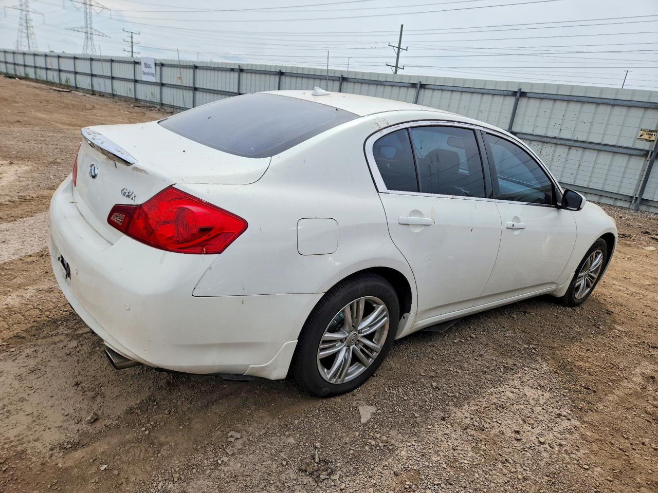 2013 Infiniti G37 Sedan X Белый vin: JN1CV6AR5DM750090