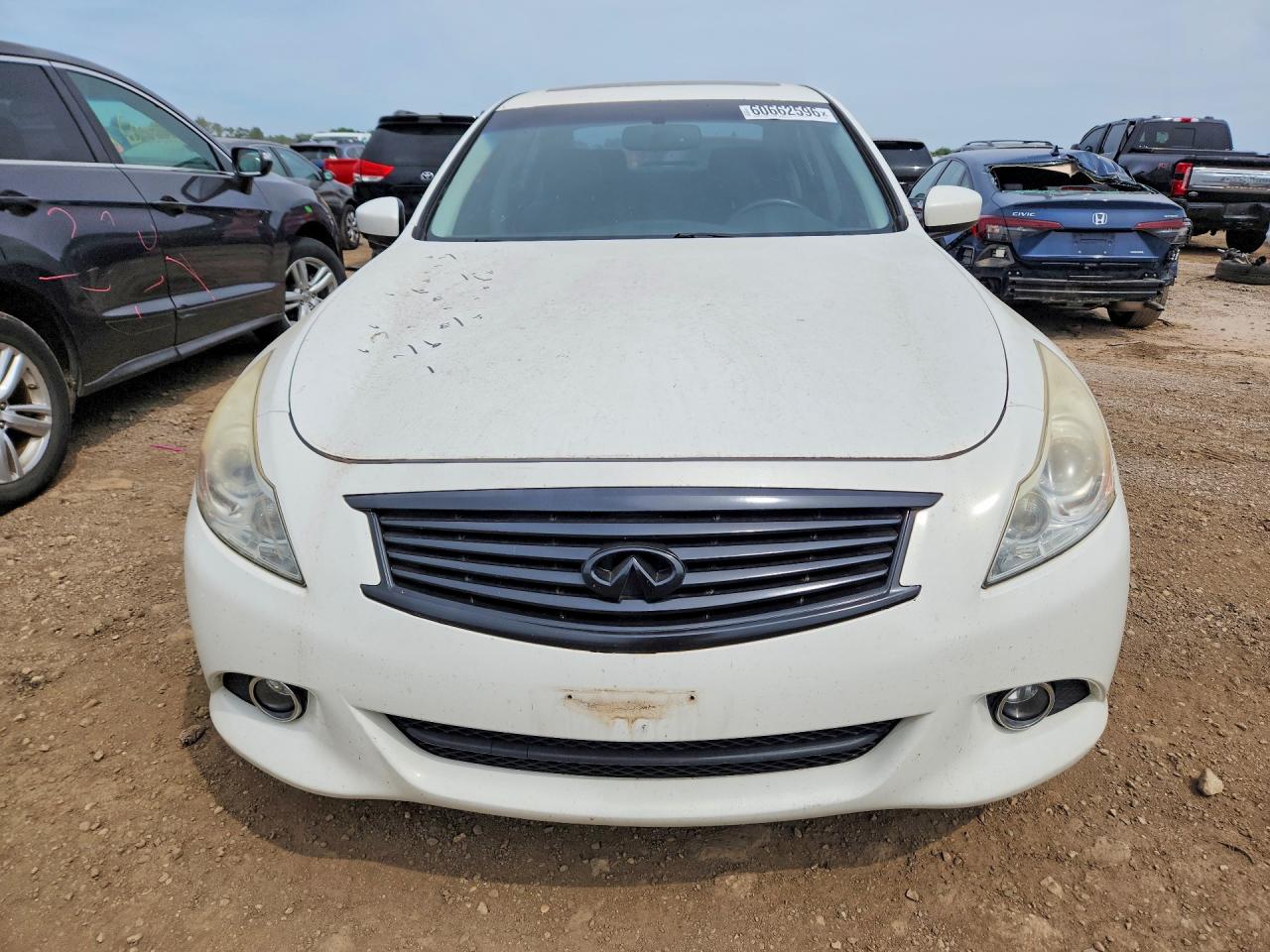 2013 Infiniti G37 Sedan X Белый vin: JN1CV6AR5DM750090