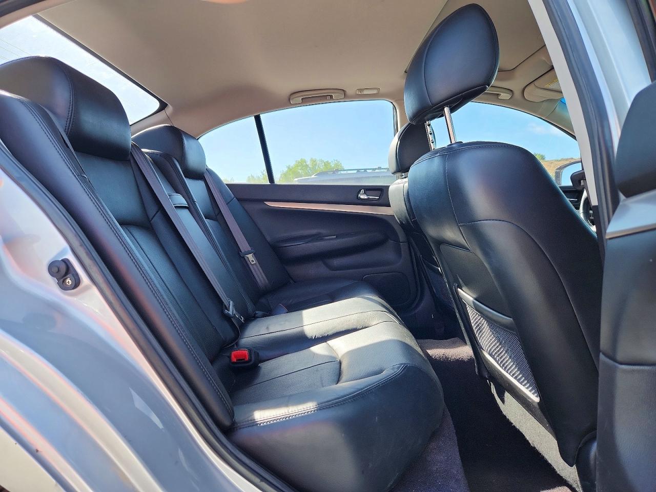 2013 Infiniti G37 Sedan X Silver vin: JN1CV6AR5DM751871