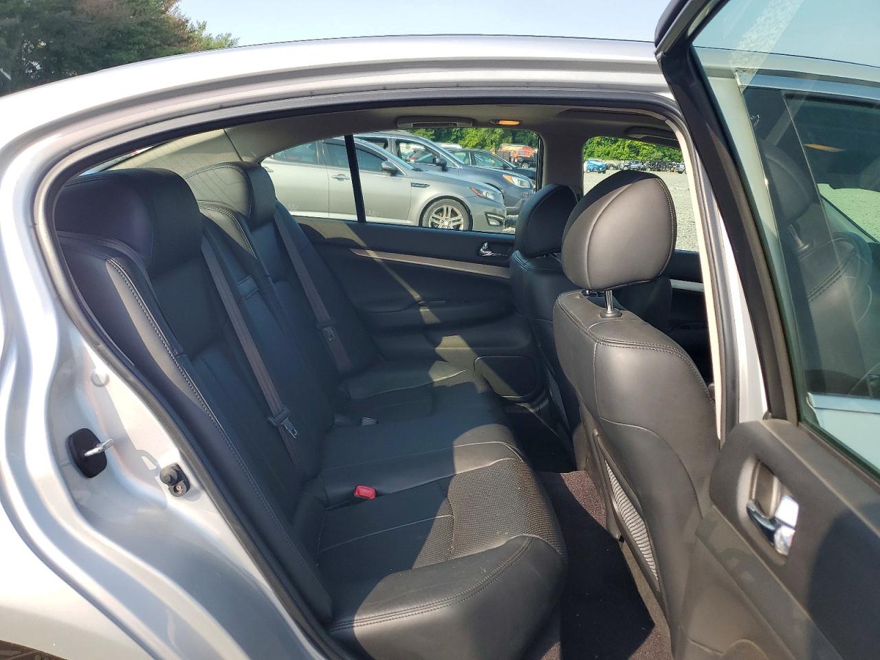 2013 Infiniti G37 Sedan X Silver vin: JN1CV6AR5DM767021